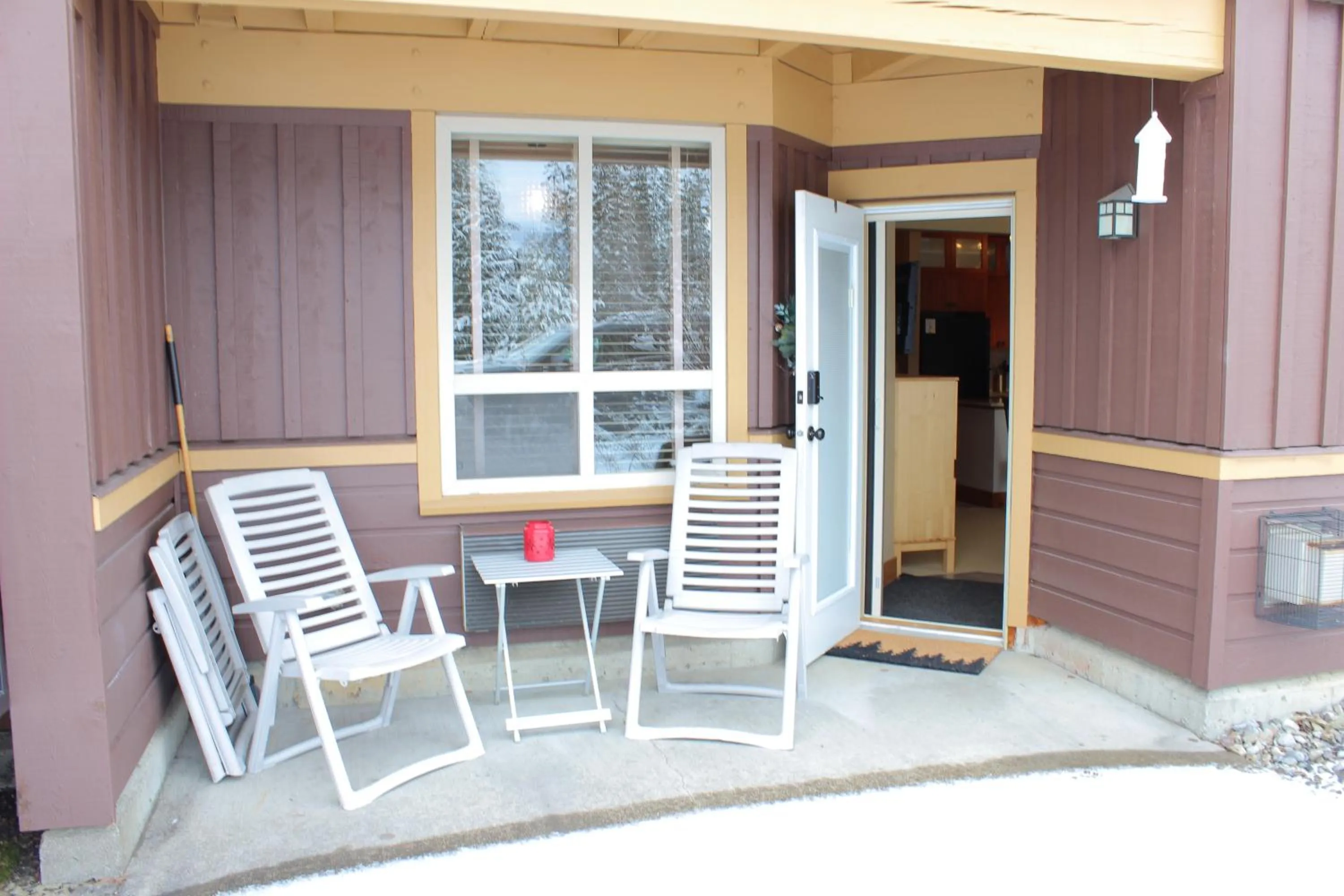 Timberline Lodges by Fernie Lodging Co