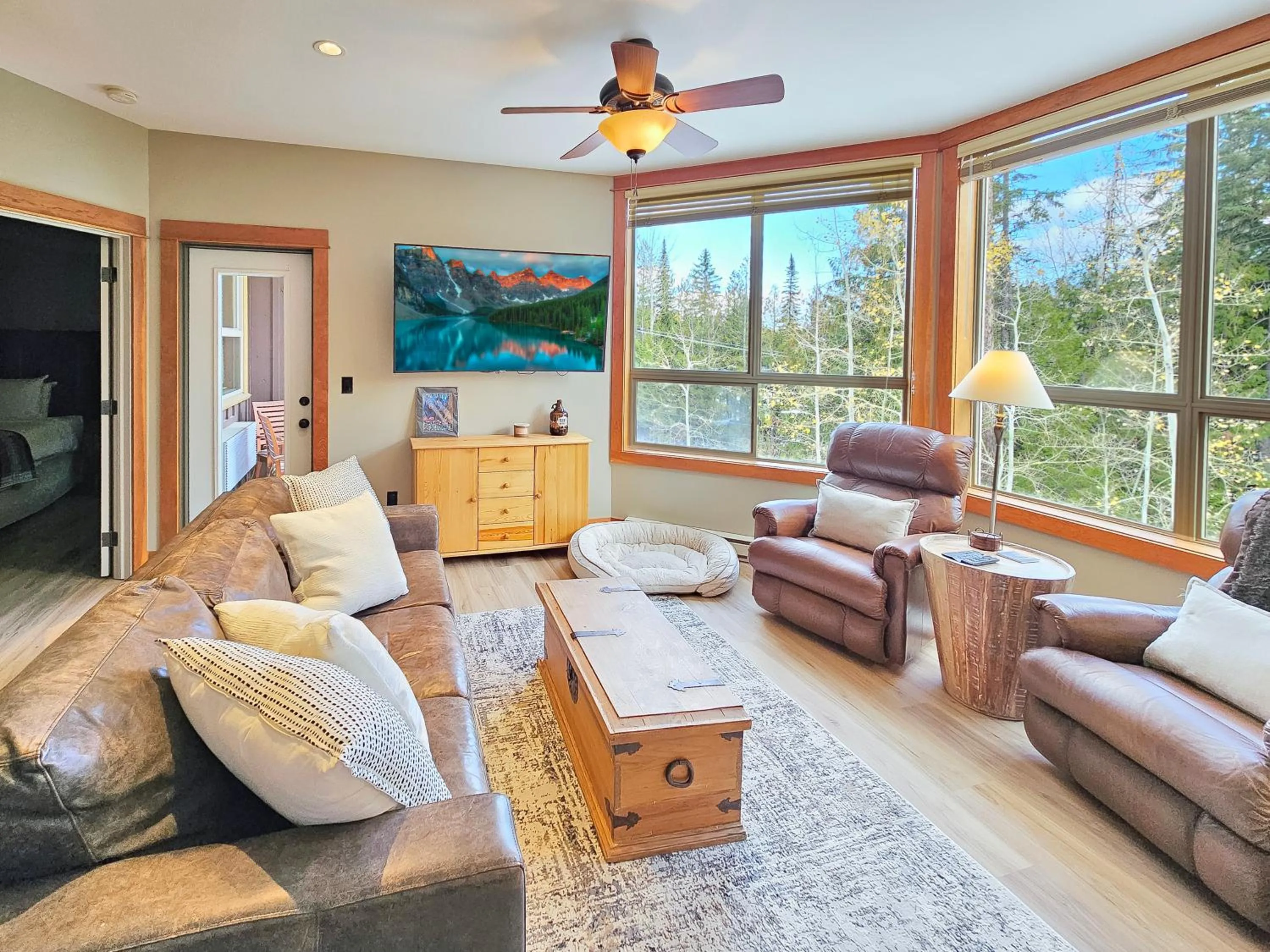 Timberline Lodges by Fernie Lodging Co