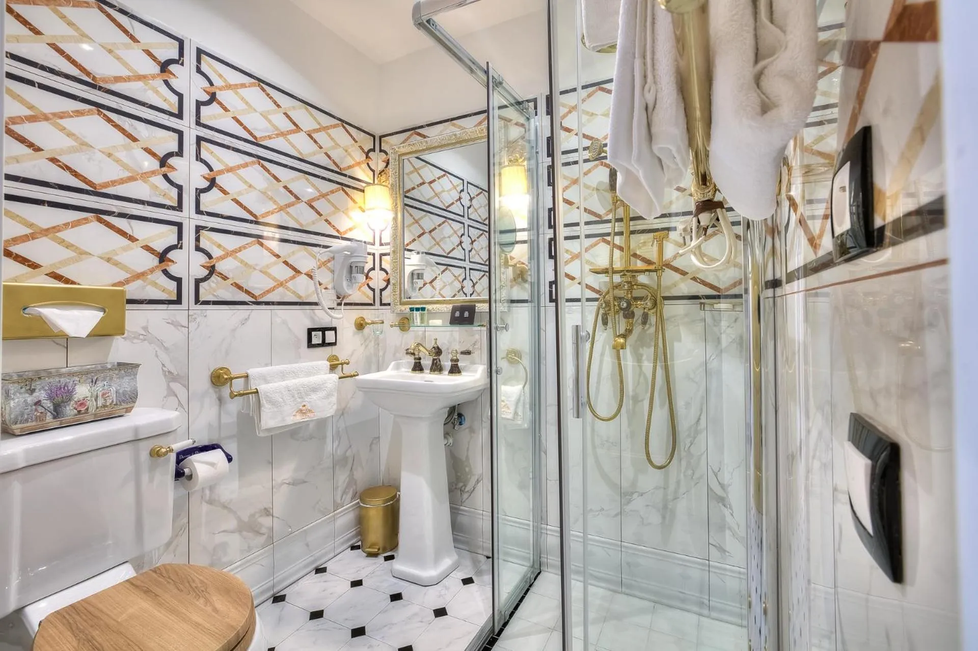 ABA LUXURY B E B Nice