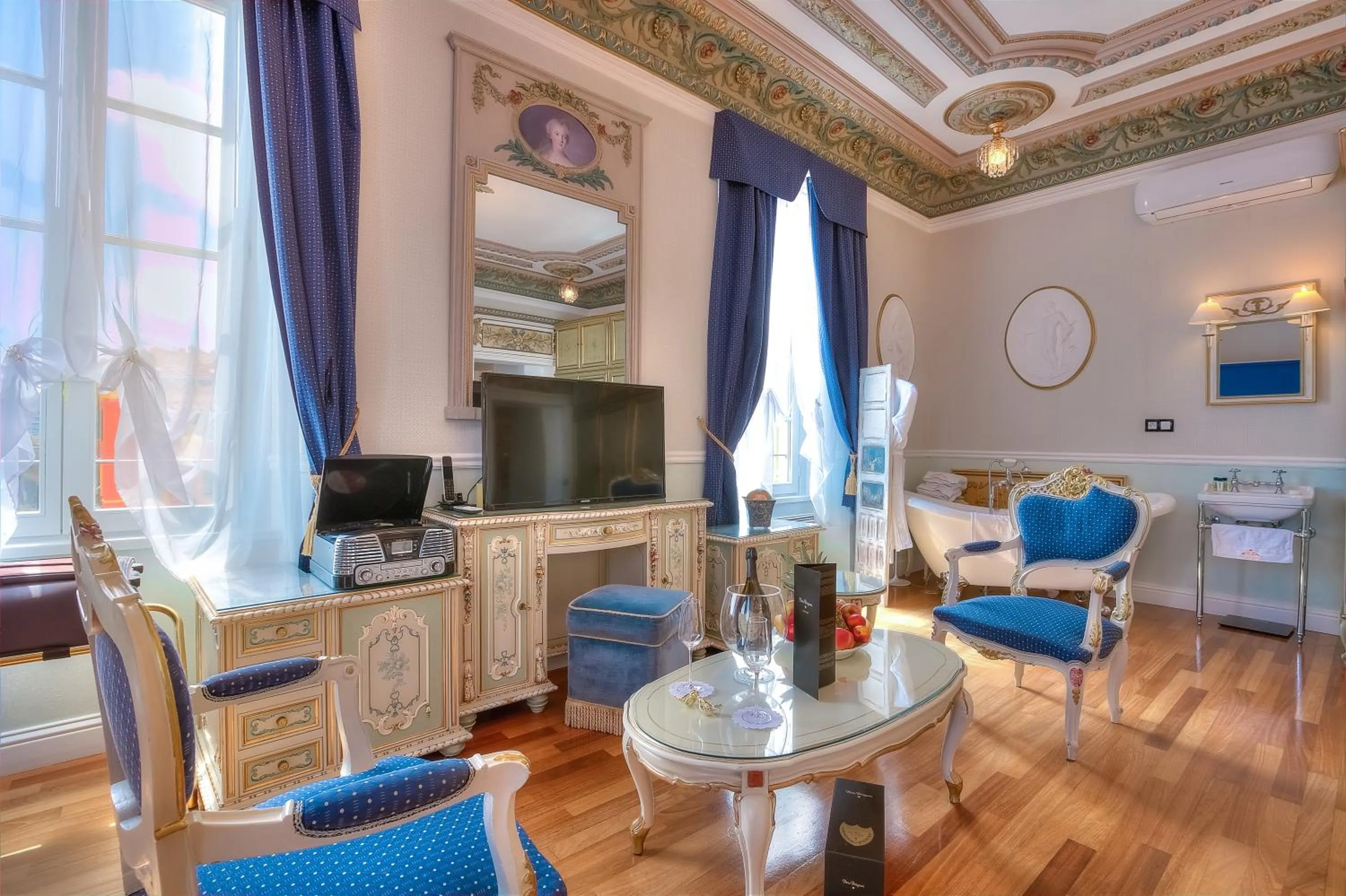 ABA LUXURY B E B Nice