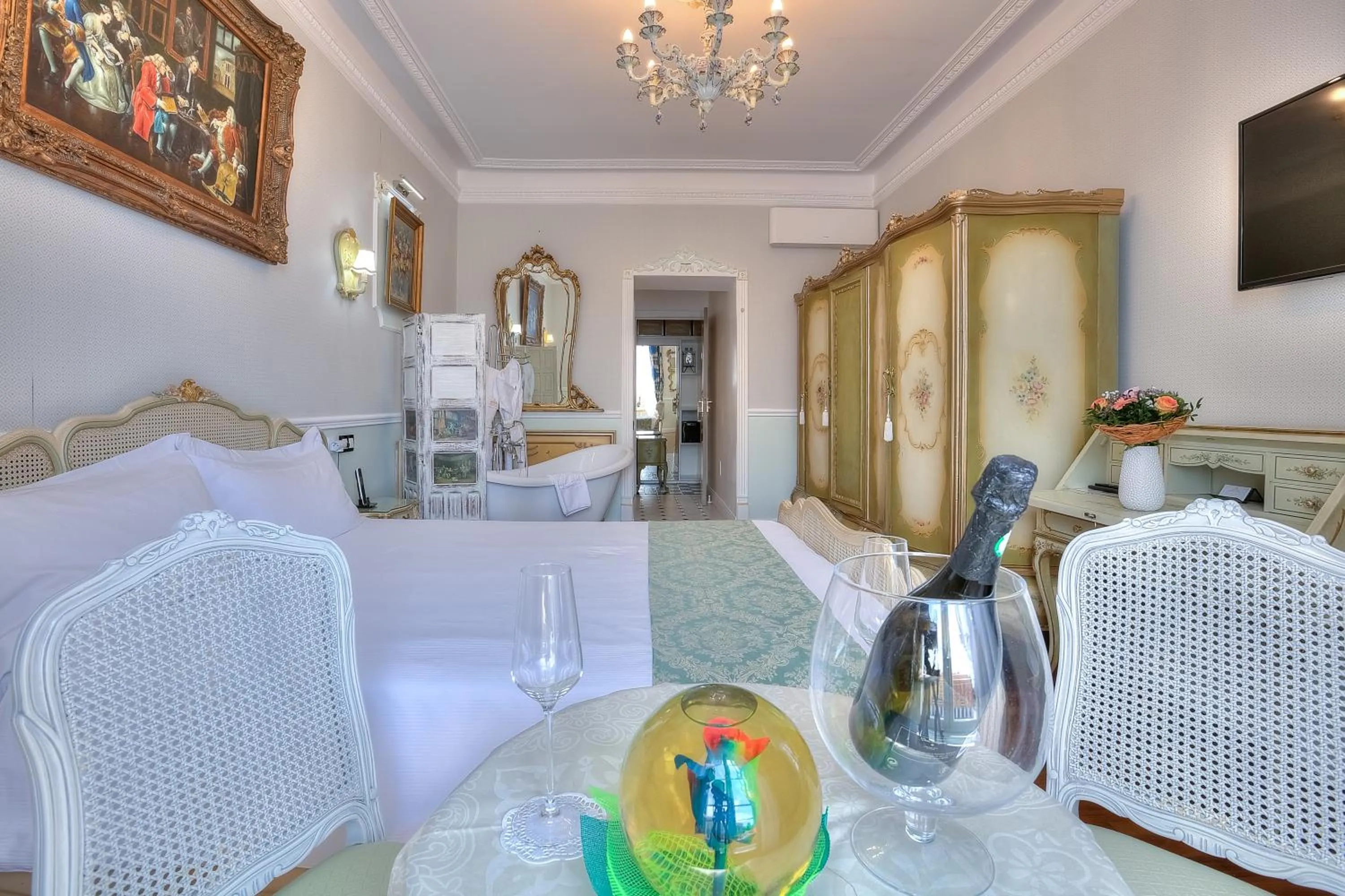 ABA LUXURY B E B Nice