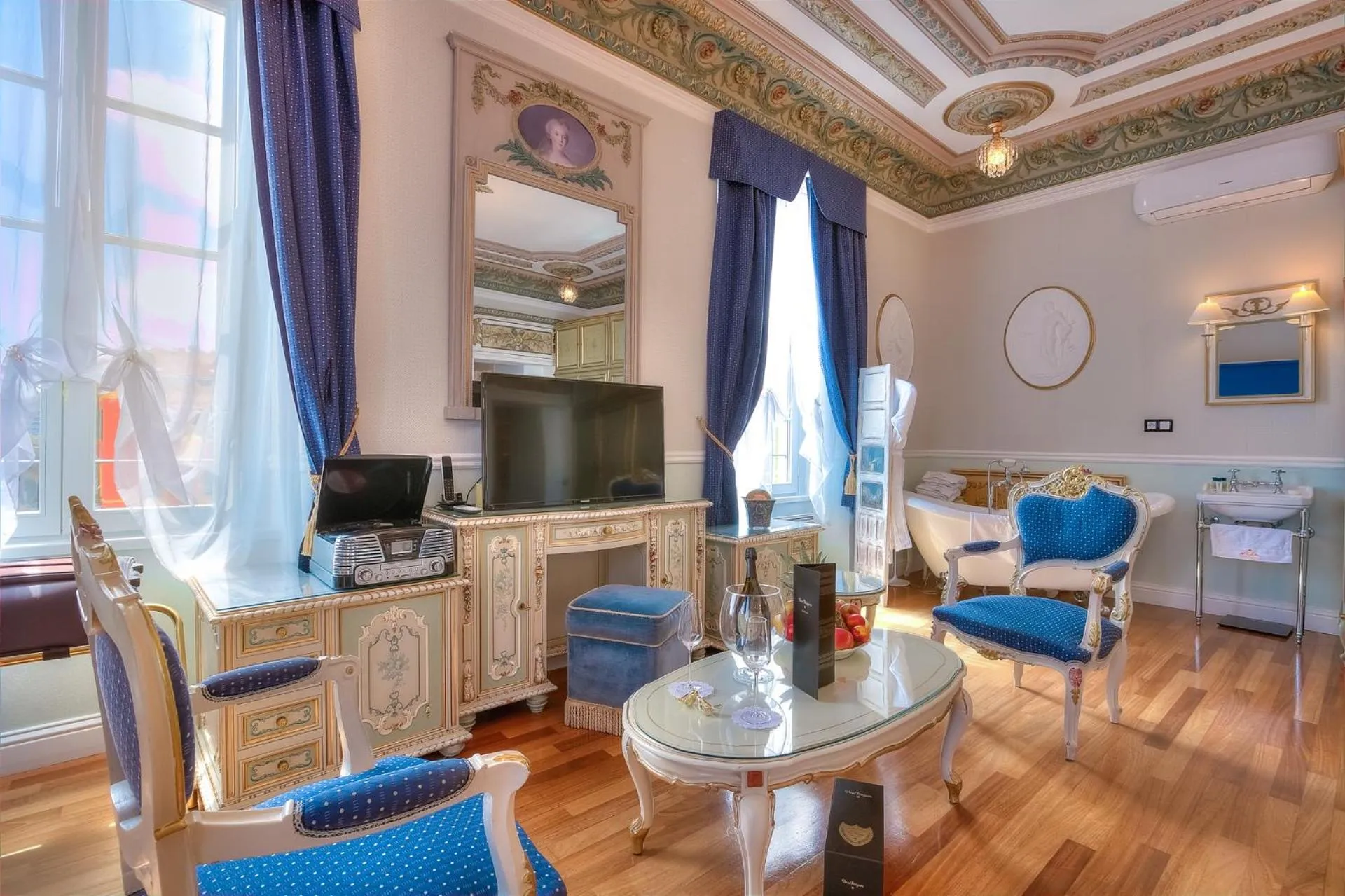 ABA LUXURY B E B Nice