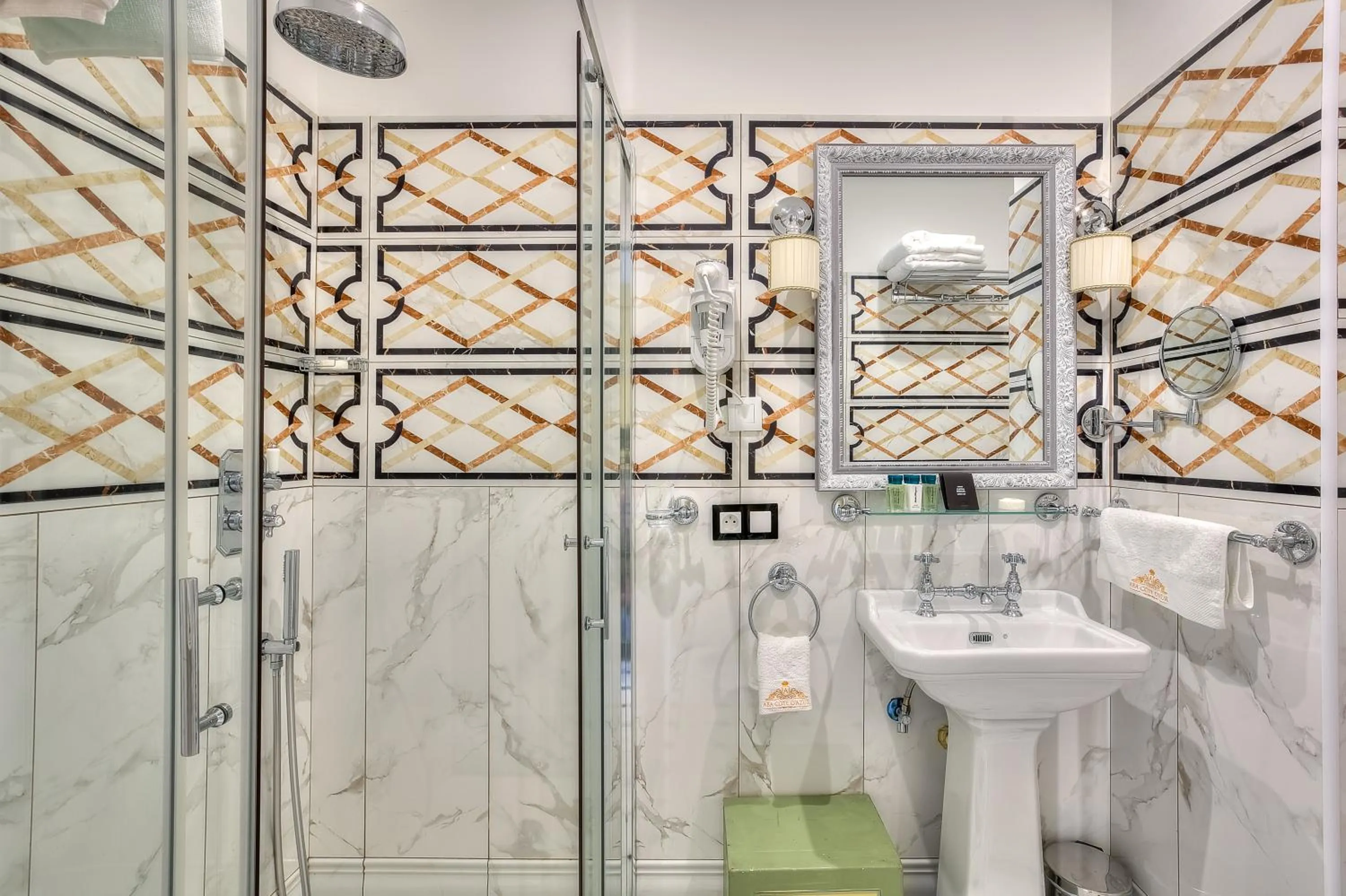 ABA LUXURY B E B Nice