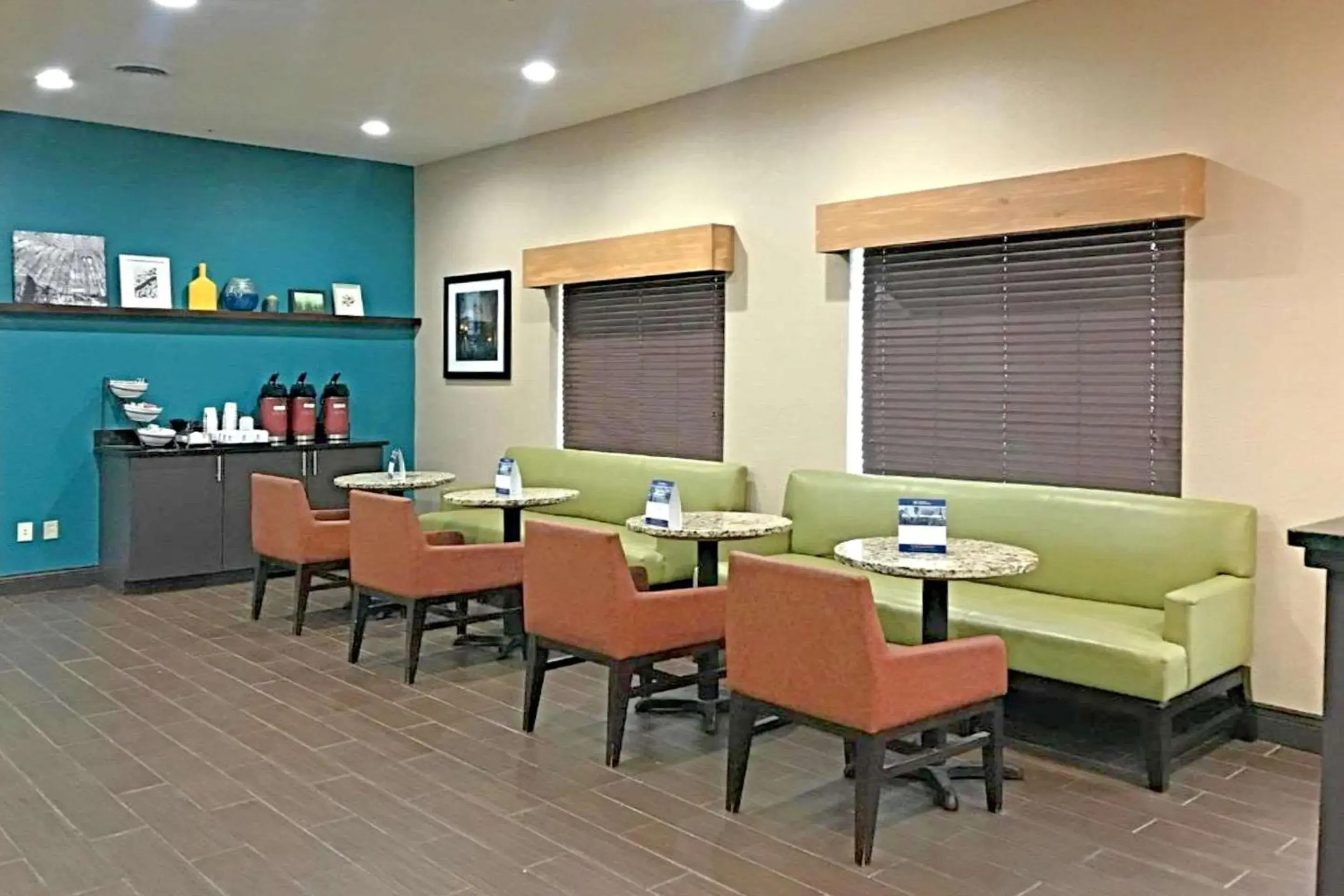 Restaurant/places to eat in Rodeway Inn & Suites Restaurant/places to eat in Rodeway Inn & Suites