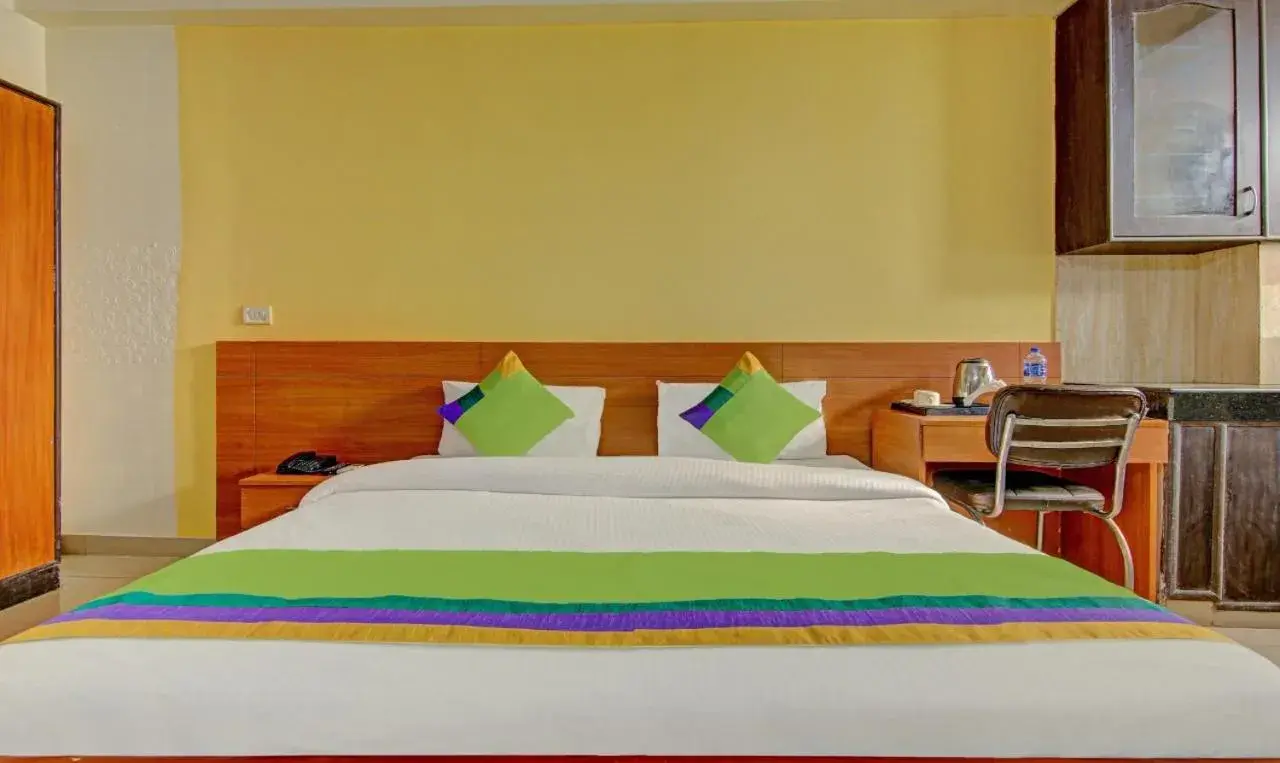 Bed in Hotel TMS Residency Bed in Hotel TMS Residency