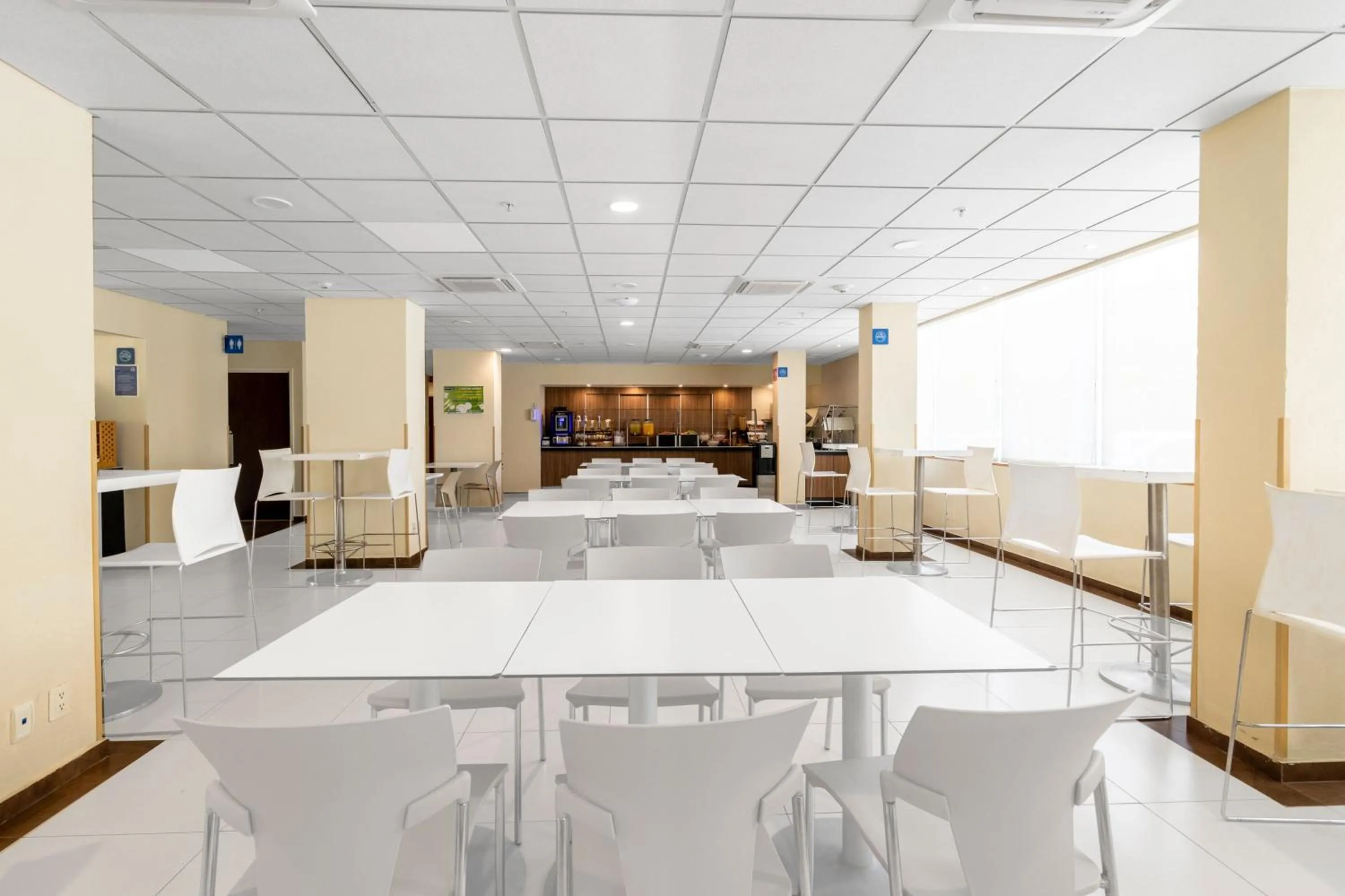 Breakfast in City Express by Marriott Playa del Carmen