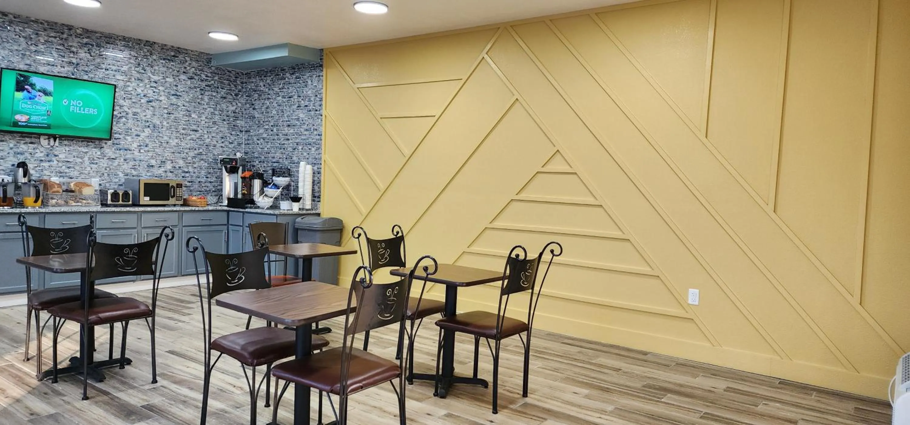 Breakfast in Super 8 by Wyndham Vandalia/Dayton International Airport