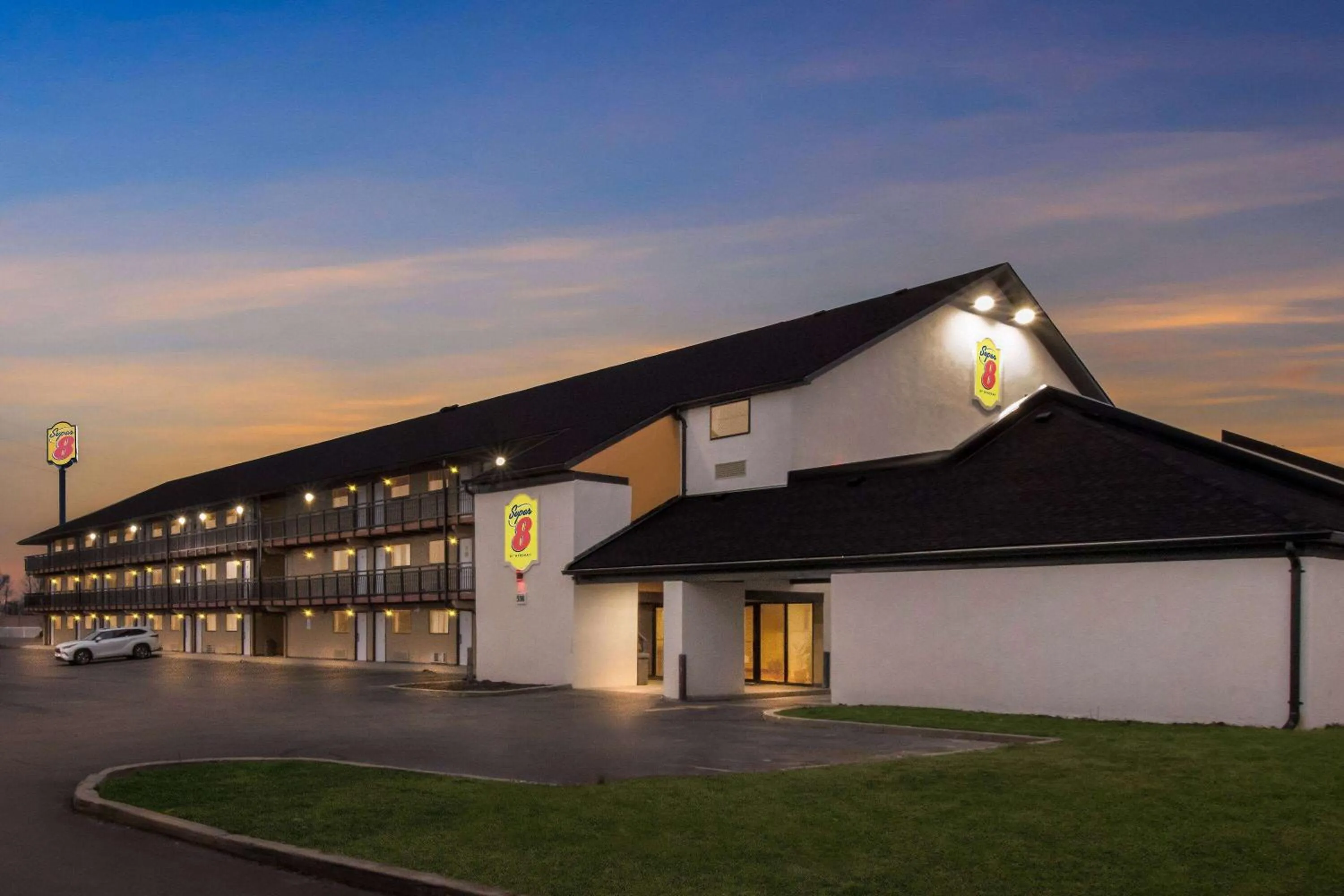 Property building in Super 8 by Wyndham Vandalia/Dayton International Airport