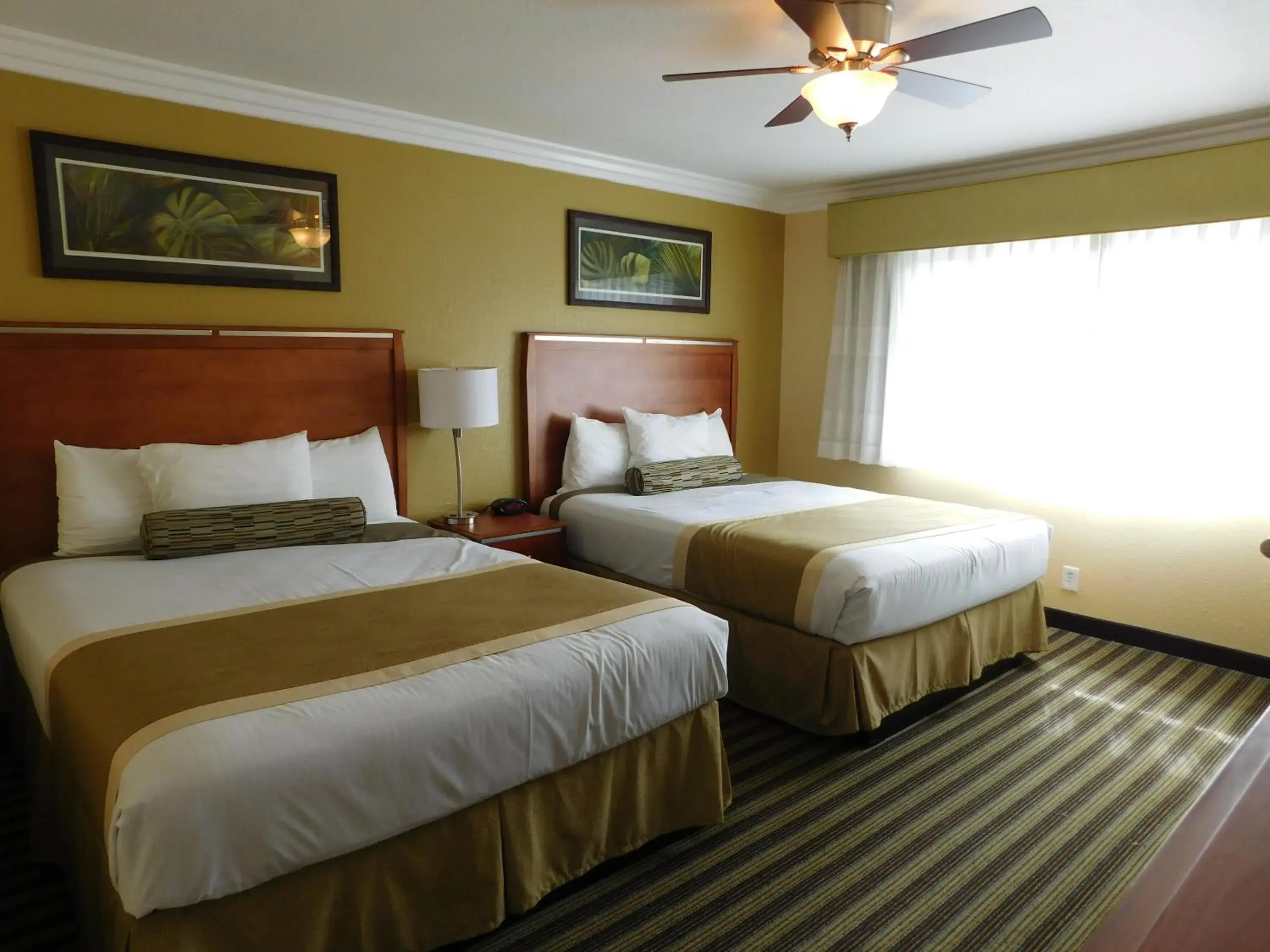 Bed in Deer Haven Inn Bed in Deer Haven Inn