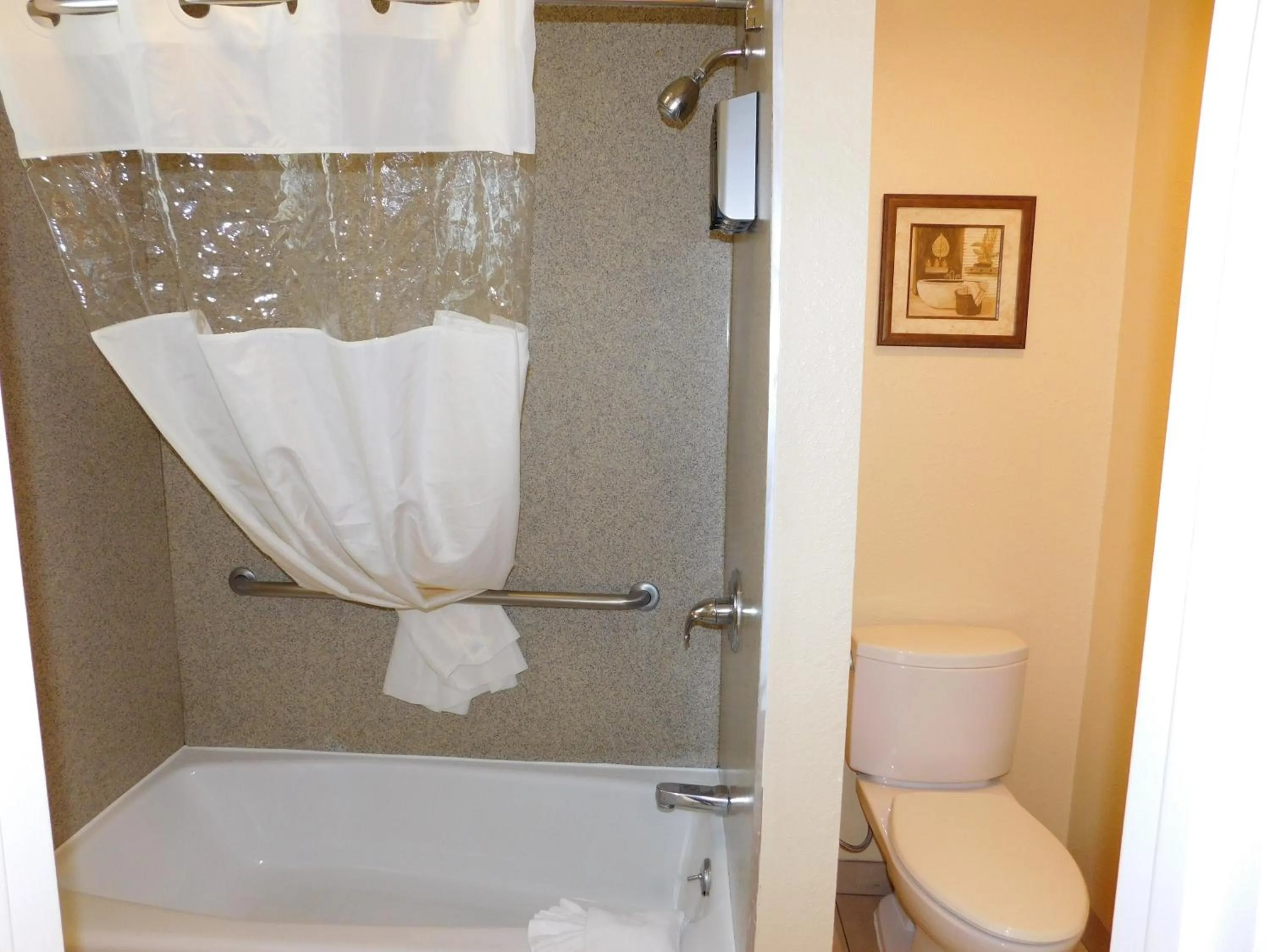 Bathroom in Deer Haven Inn