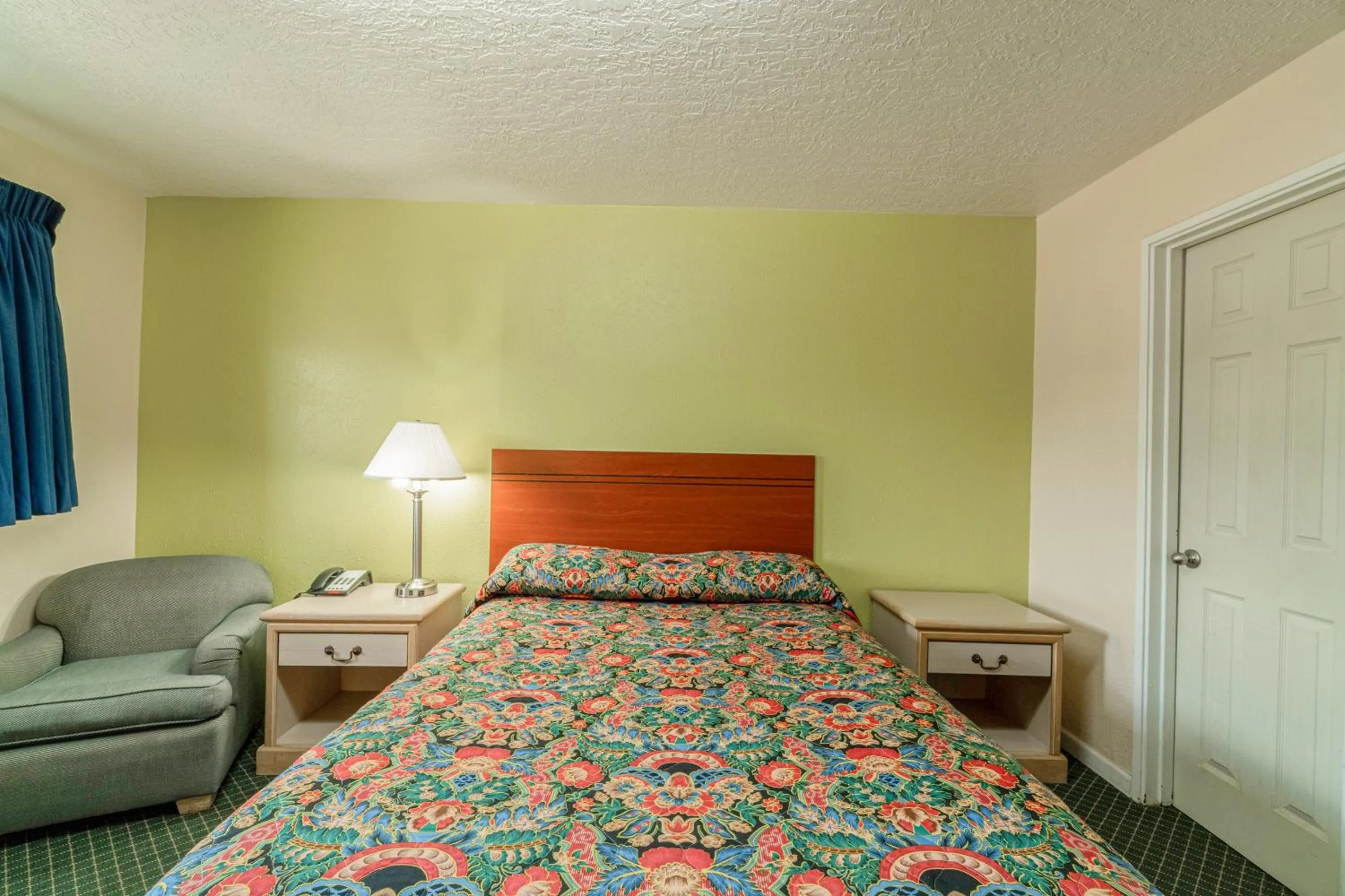 Bedroom, Bed in Hotel O Longhorn Boise City OK