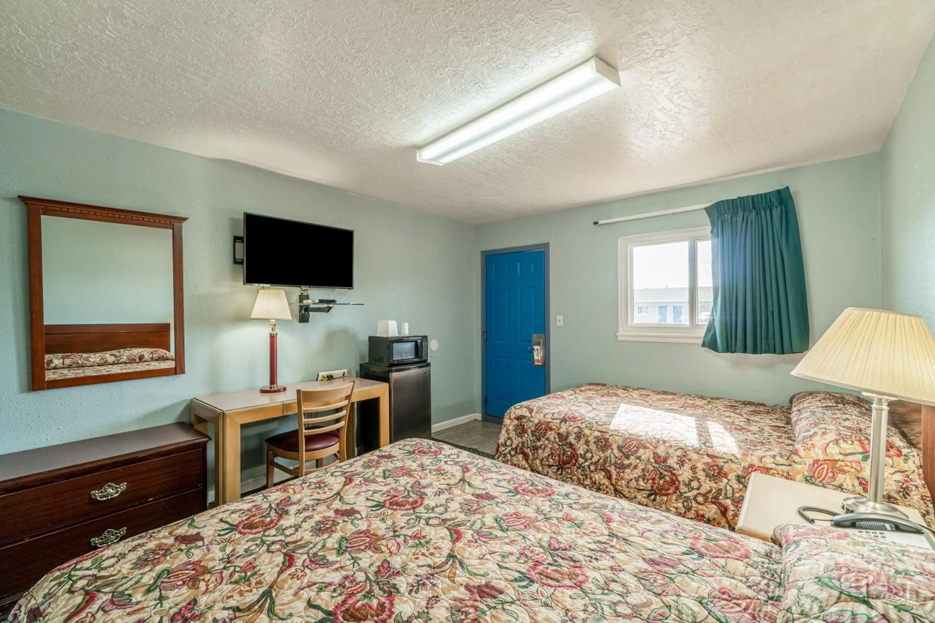 Bedroom, Bed in Hotel O Longhorn Boise City OK