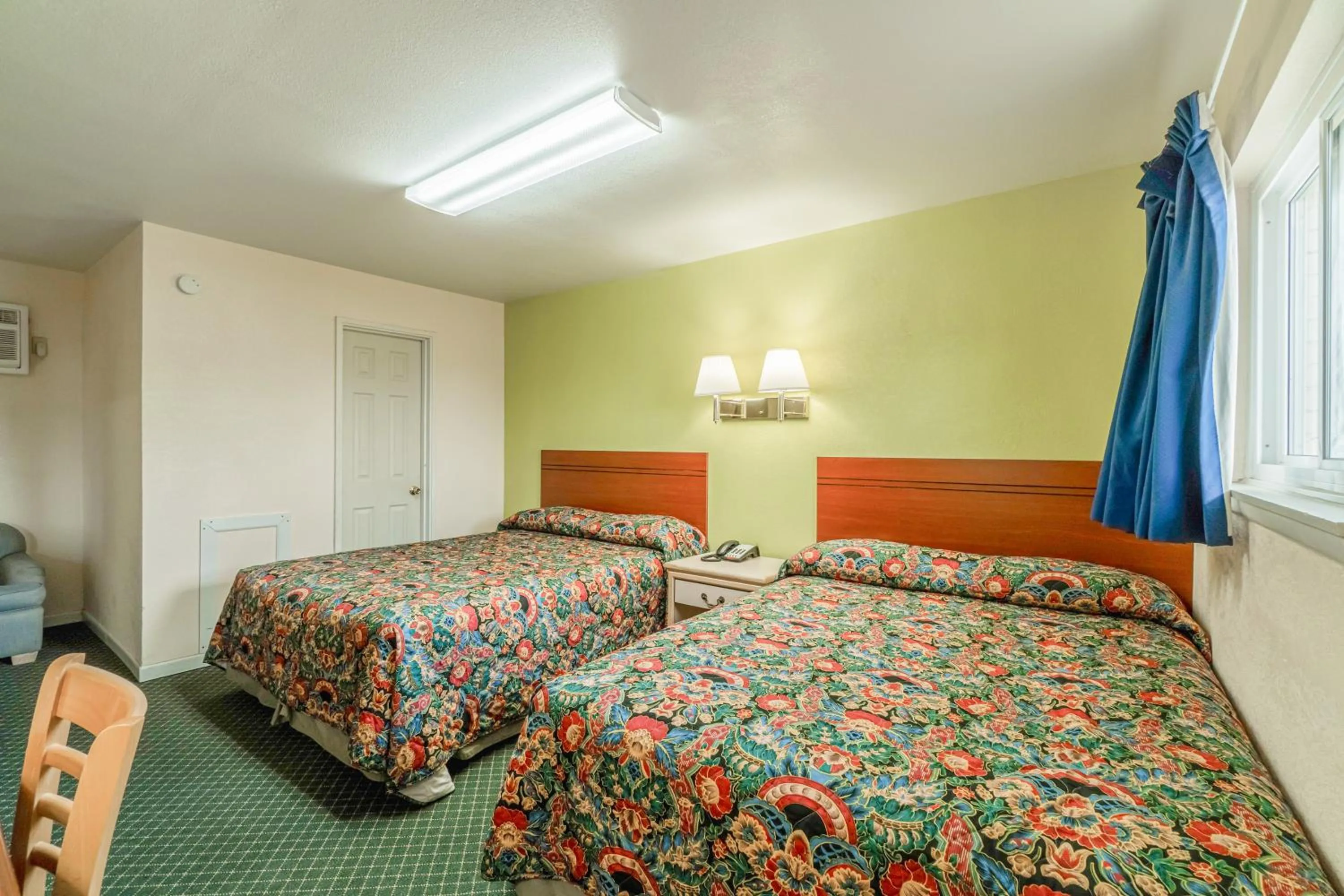 Bedroom, Bed in Hotel O Longhorn Boise City OK