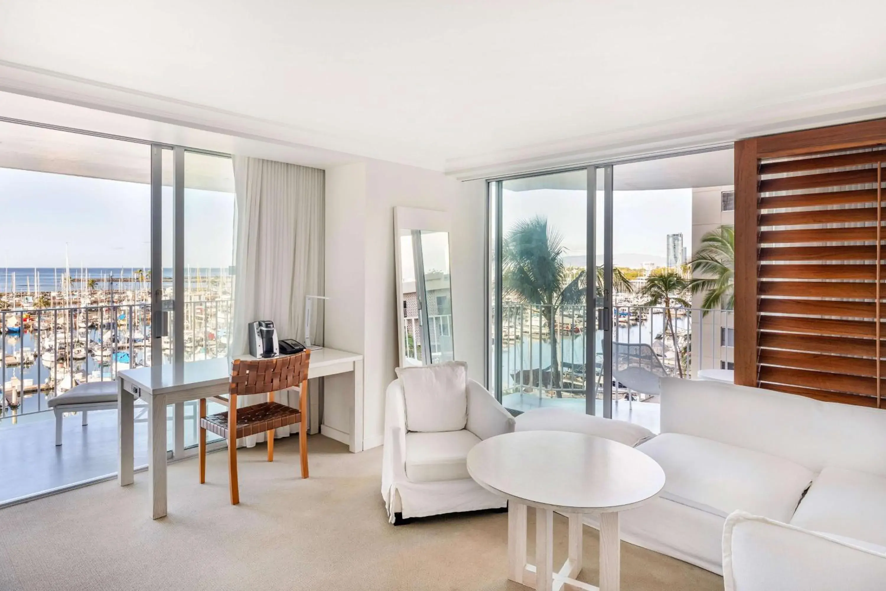 One-Bedroom King Suite - Oceanfront in Hilton Vacation Club The Modern Honolulu One-Bedroom King Suite - Oceanfront in Hilton Vacation Club The Modern Honolulu