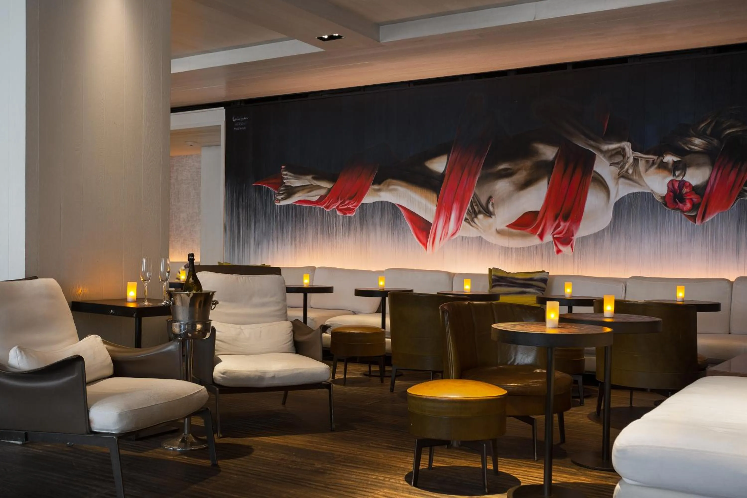 Lobby or reception in Hilton Vacation Club The Modern Honolulu