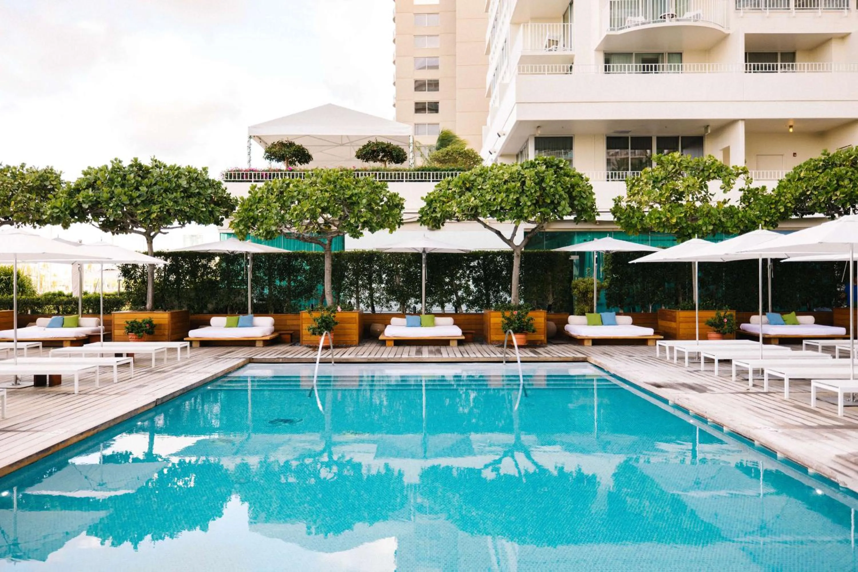 Pool view in Hilton Vacation Club The Modern Honolulu
