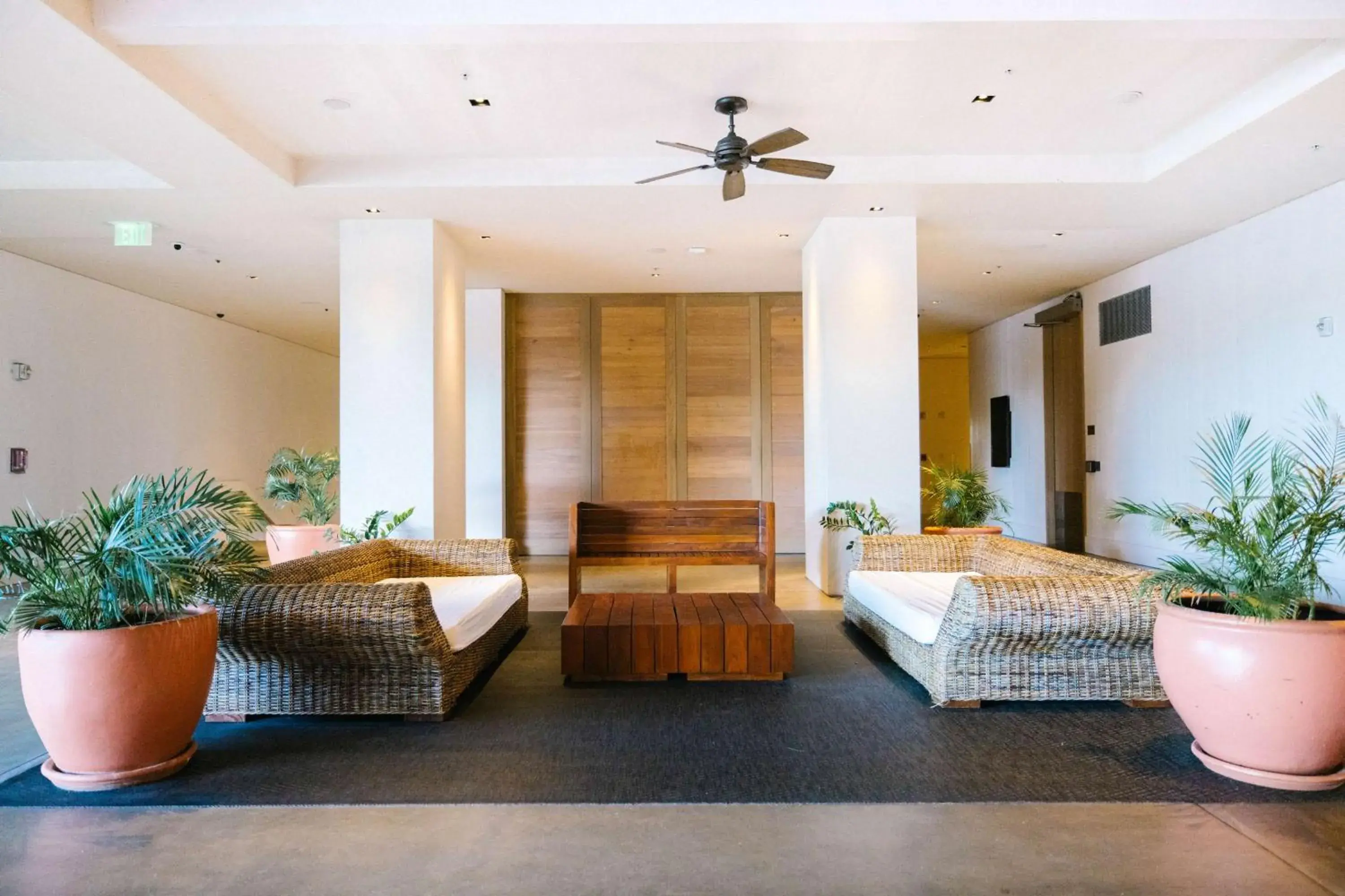 Lobby or reception in Hilton Vacation Club The Modern Honolulu Lobby or reception in Hilton Vacation Club The Modern Honolulu