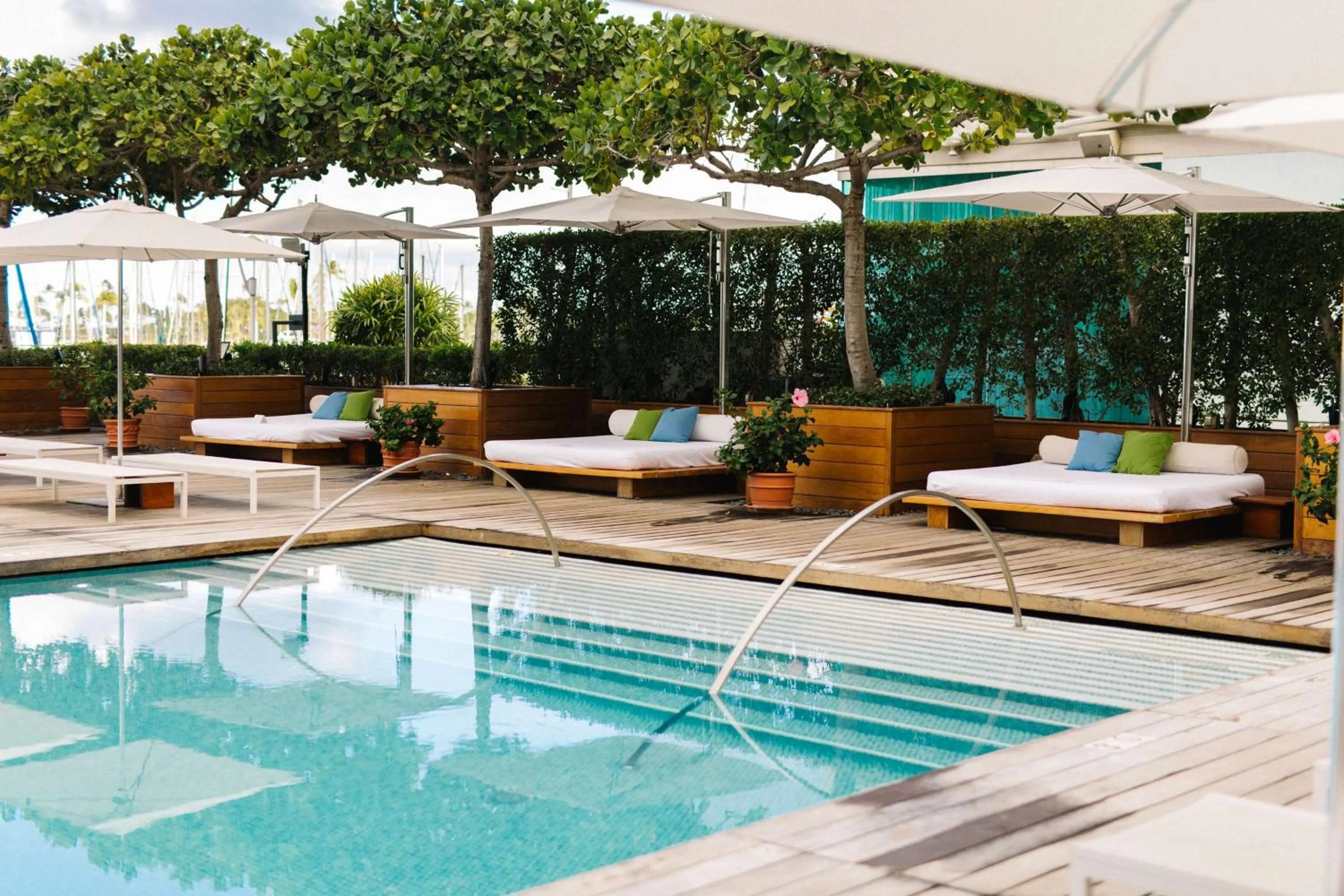 Pool view in Hilton Vacation Club The Modern Honolulu