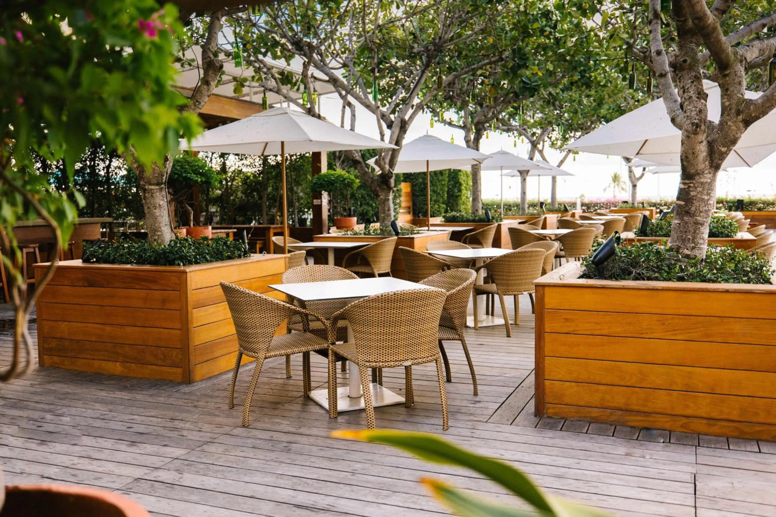 Restaurant/places to eat in Hilton Vacation Club The Modern Honolulu