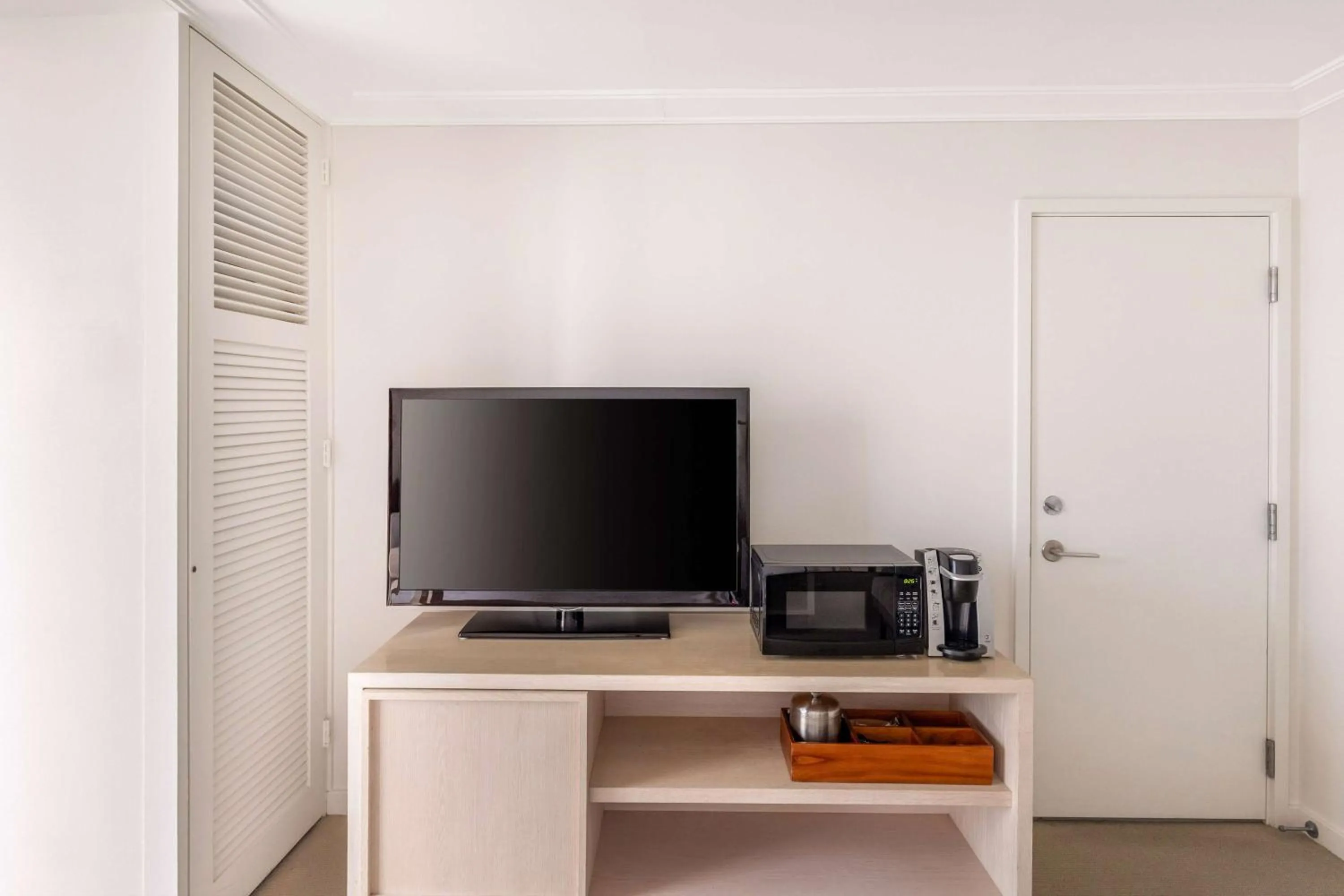 Photo of the whole room in Hilton Vacation Club The Modern Honolulu