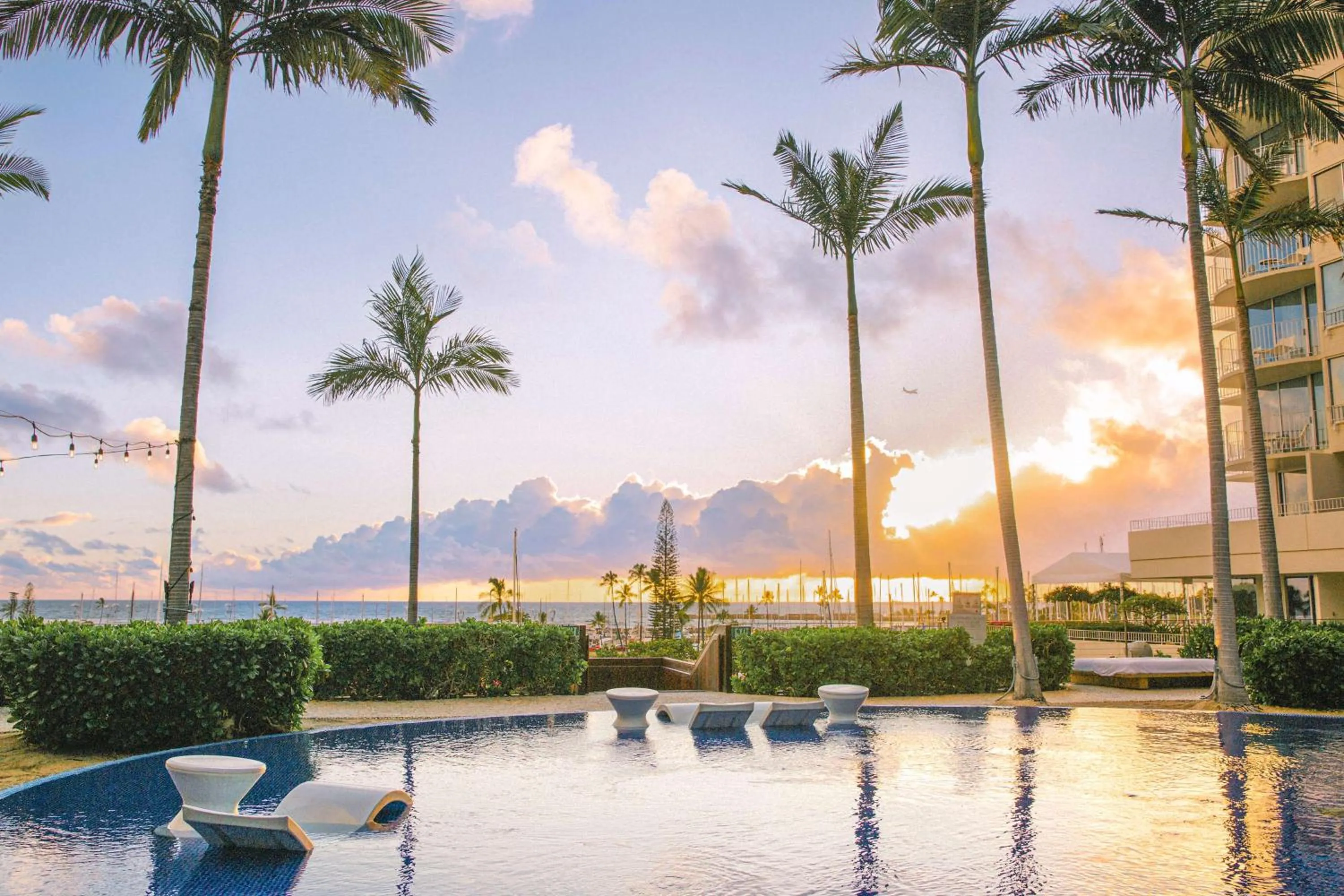 Pool view in Hilton Vacation Club The Modern Honolulu