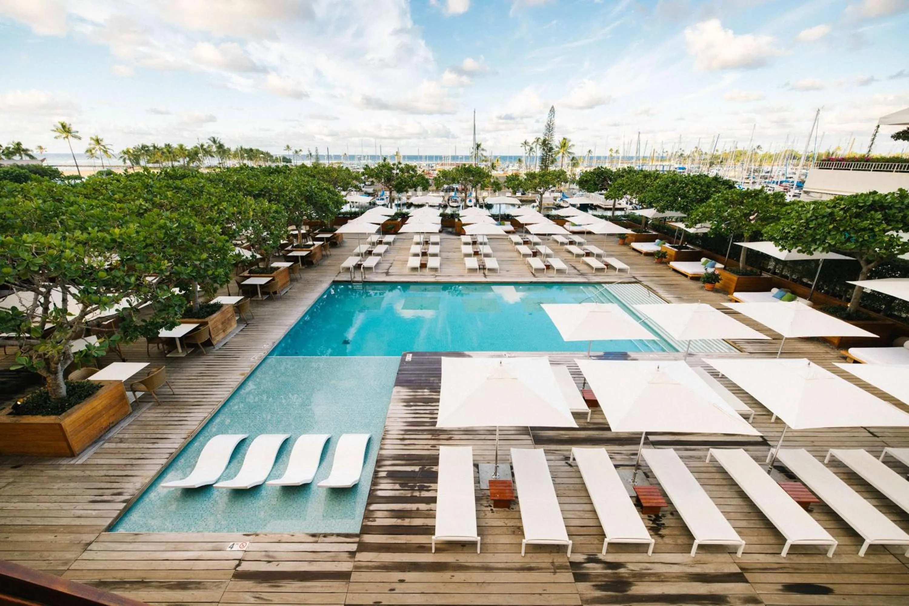 Pool view in Hilton Vacation Club The Modern Honolulu