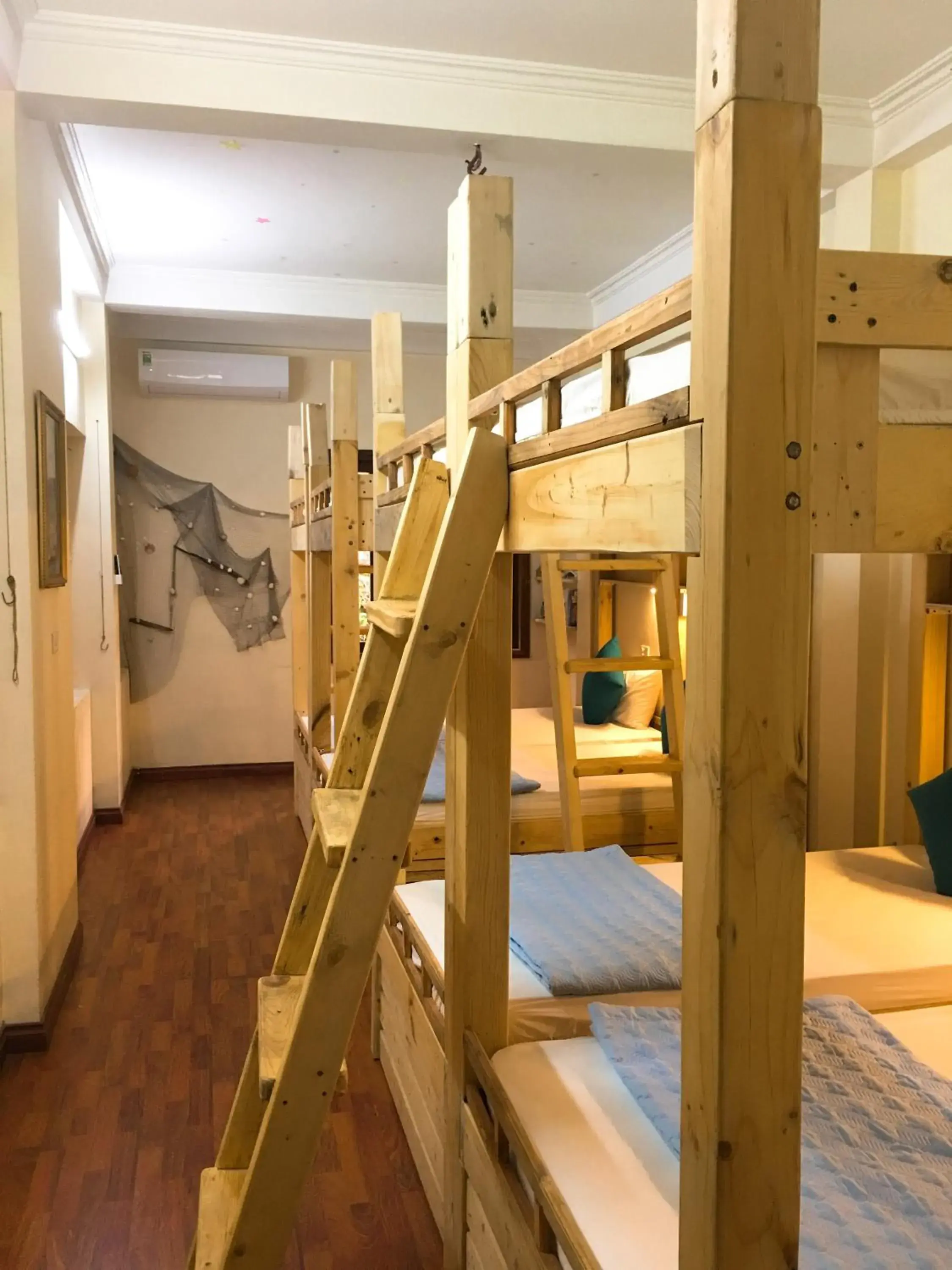 Bed in 8-Bed Mixed Dormitory Room in Halo Bay Homestay Bed in 8-Bed Mixed Dormitory Room in Halo Bay Homestay