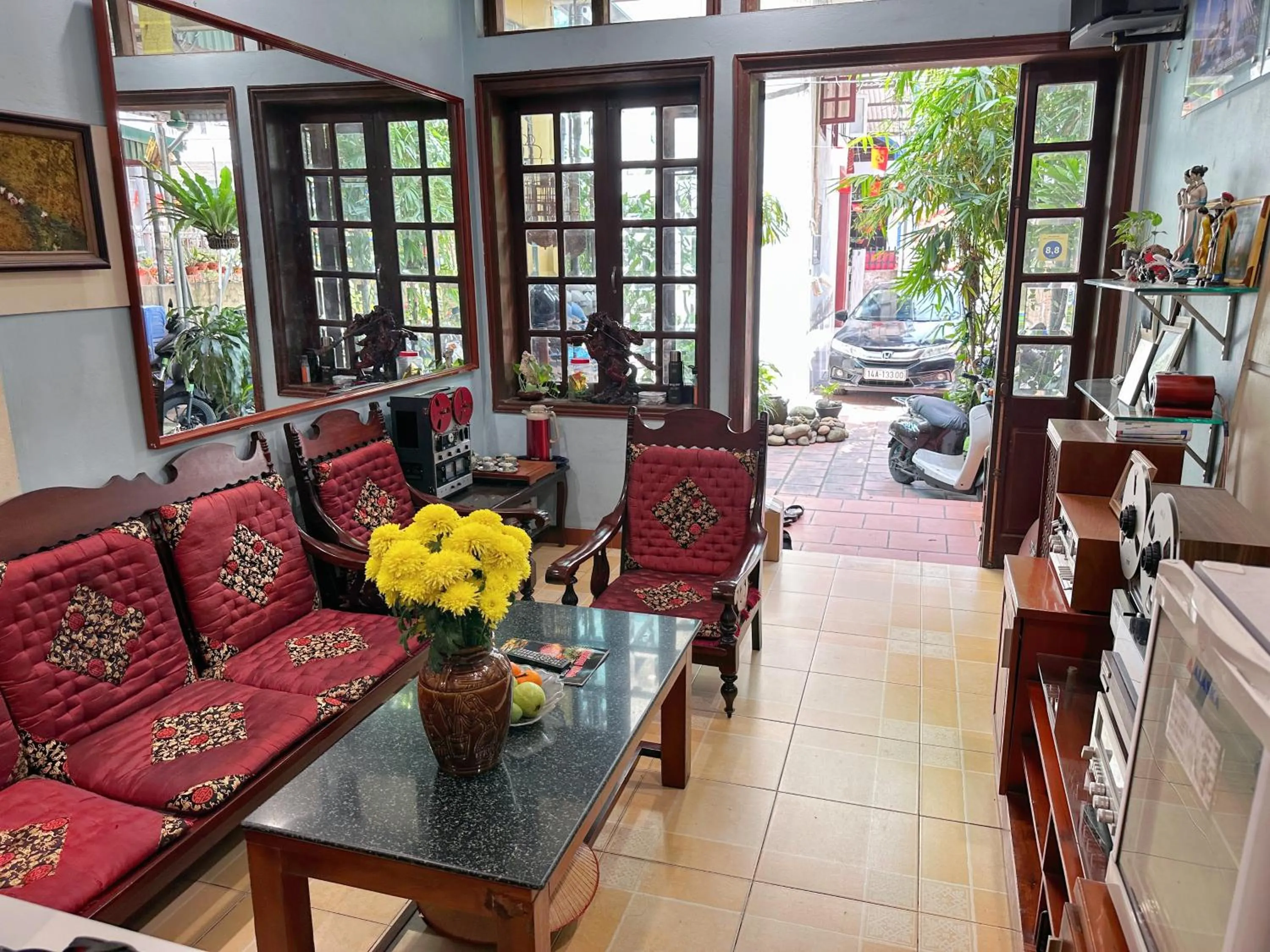 Patio in Halo Bay Homestay