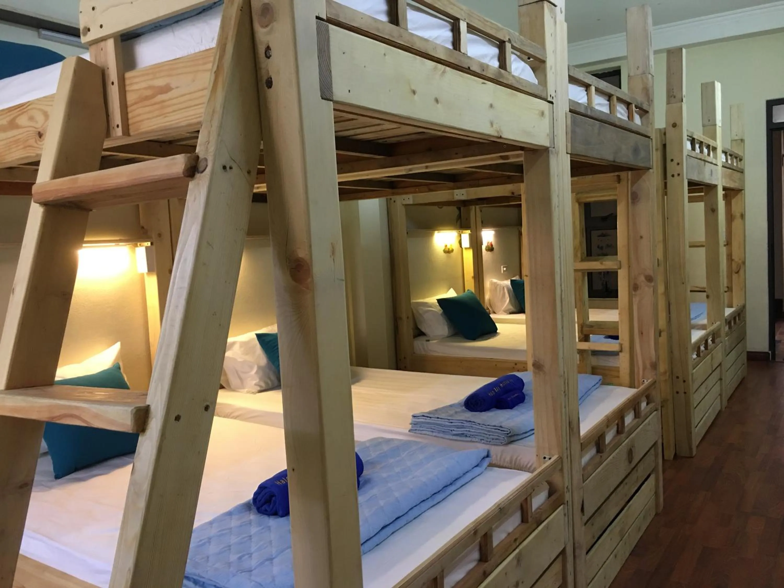 bunk bed, Bed in Halo Bay Homestay