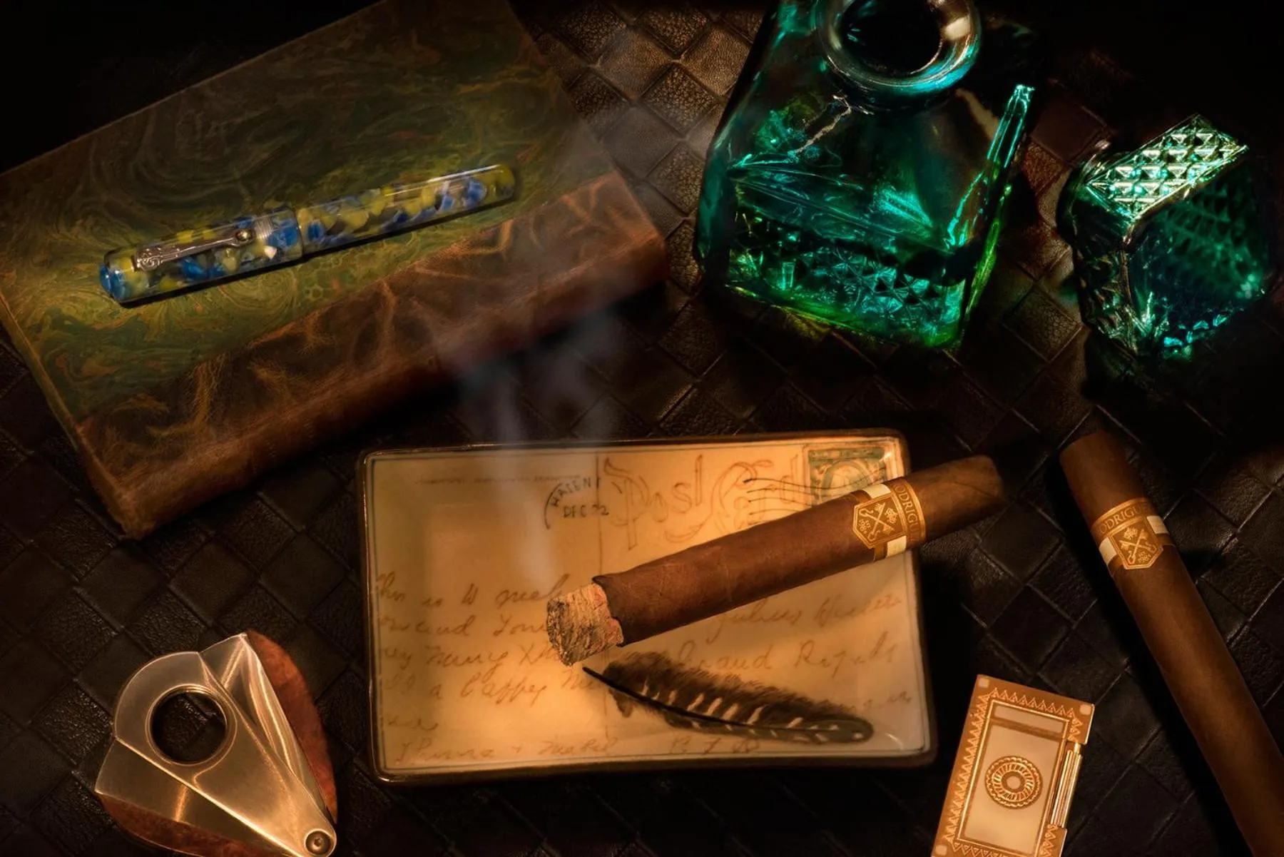 Lounge or bar in The Gardens Hotel