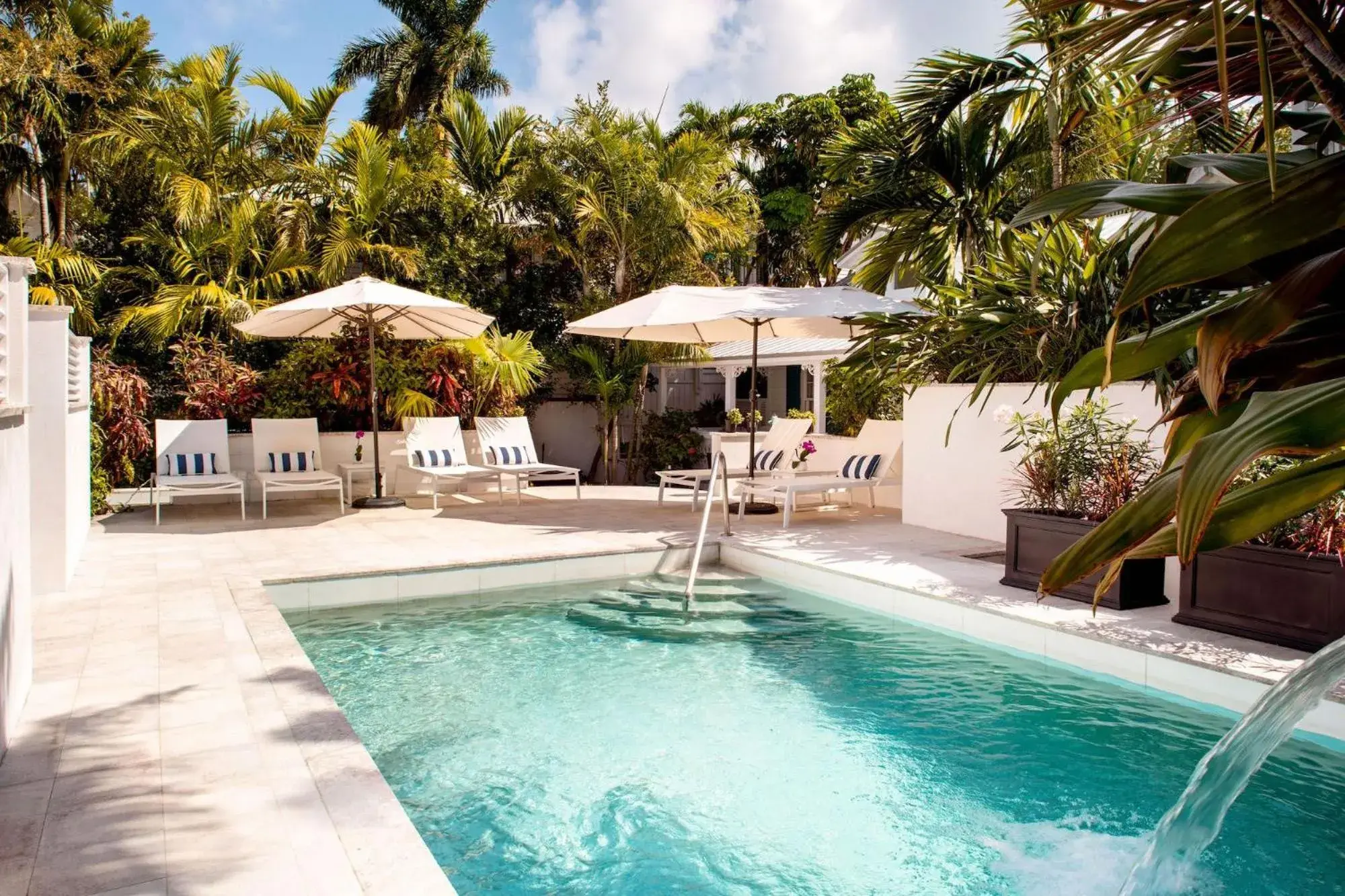 Swimming pool in The Gardens Hotel Swimming pool in The Gardens Hotel
