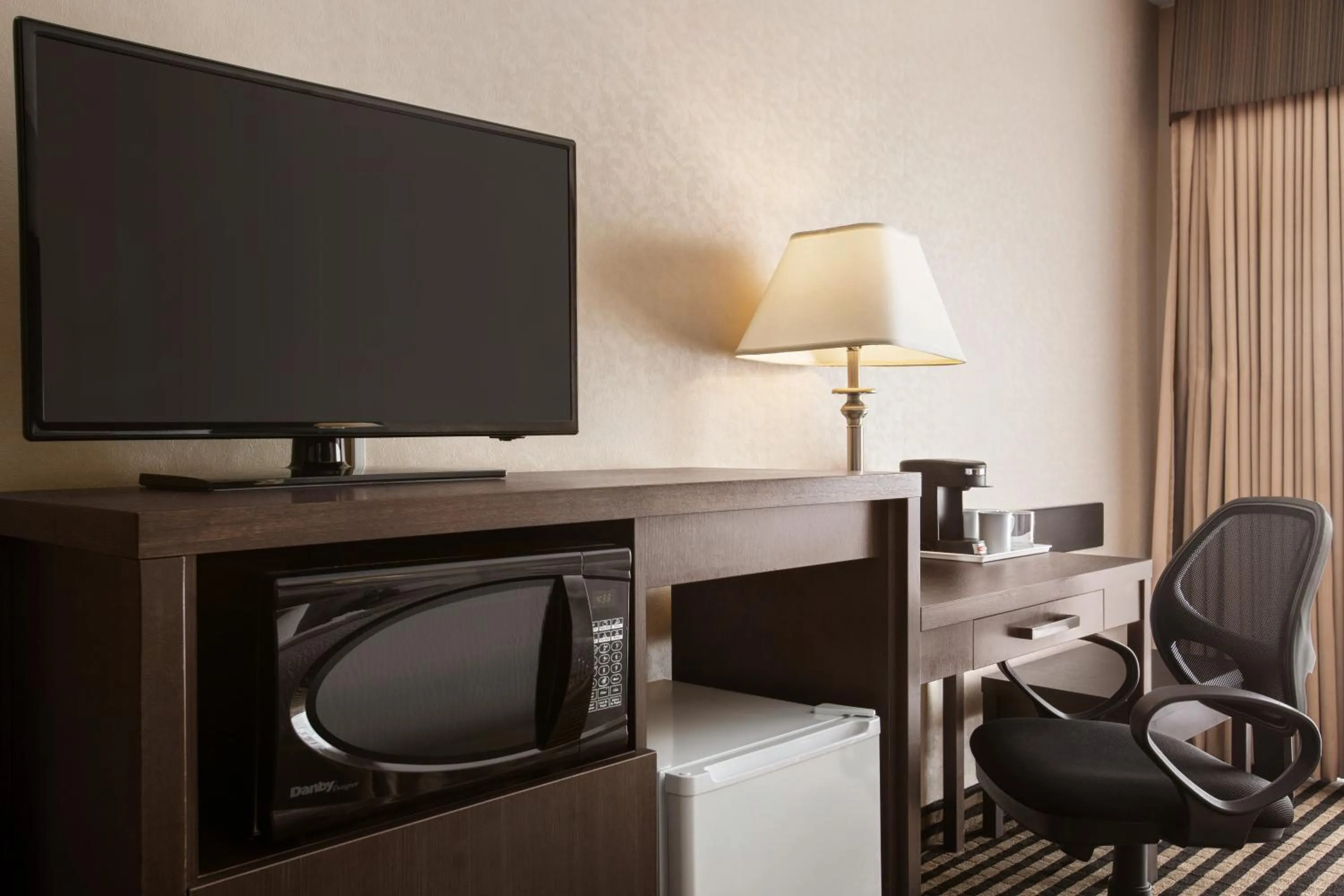 Bedroom in Days Inn by Wyndham Miramichi NB