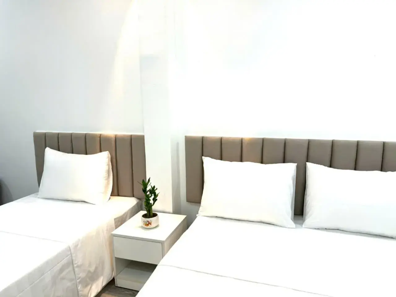 Bed in The Queen Hotel & Spa 2 Bed in The Queen Hotel & Spa 2