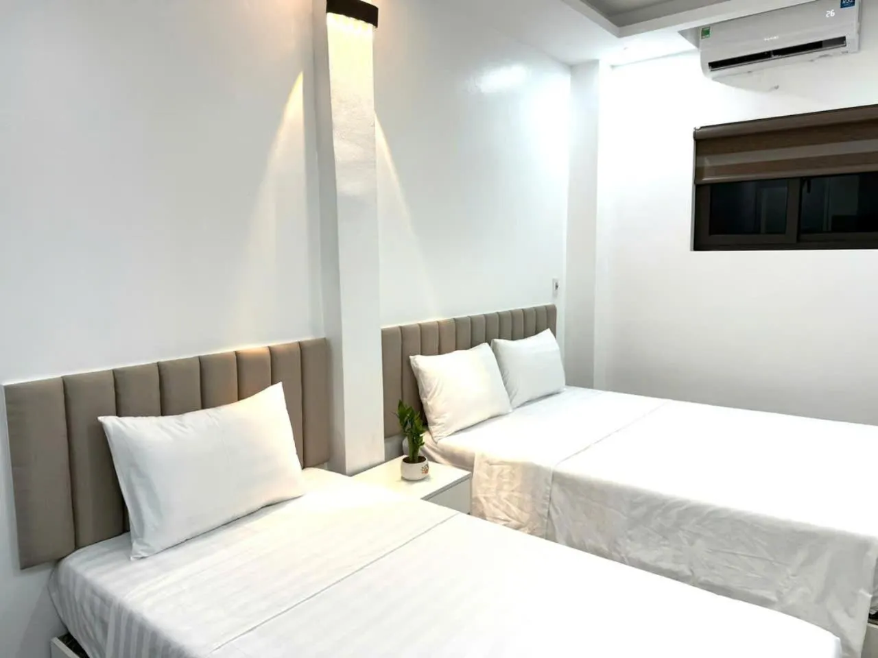 Bed in The Queen Hotel & Spa 2