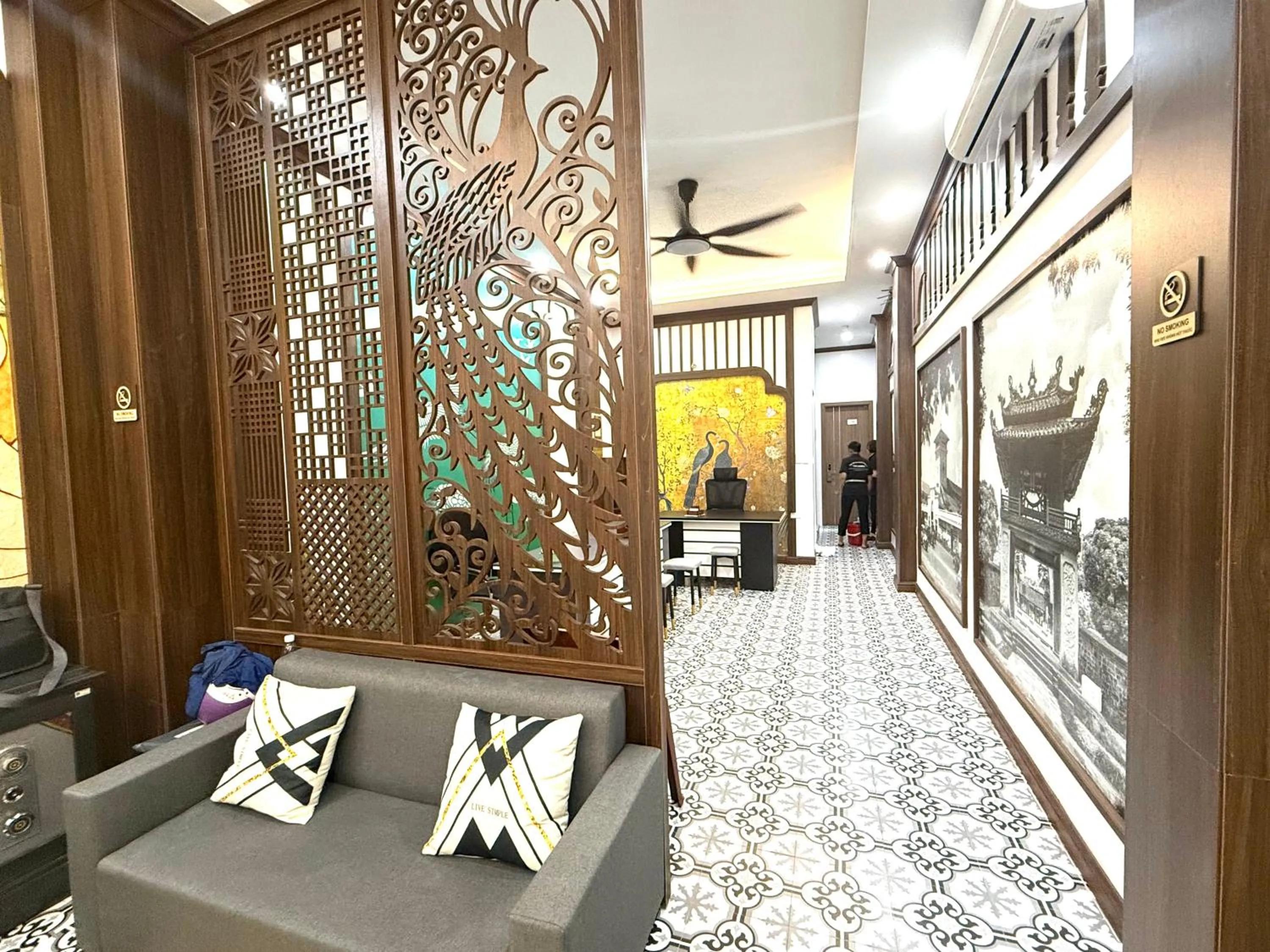 Living room in The Queen Hotel & Spa 2