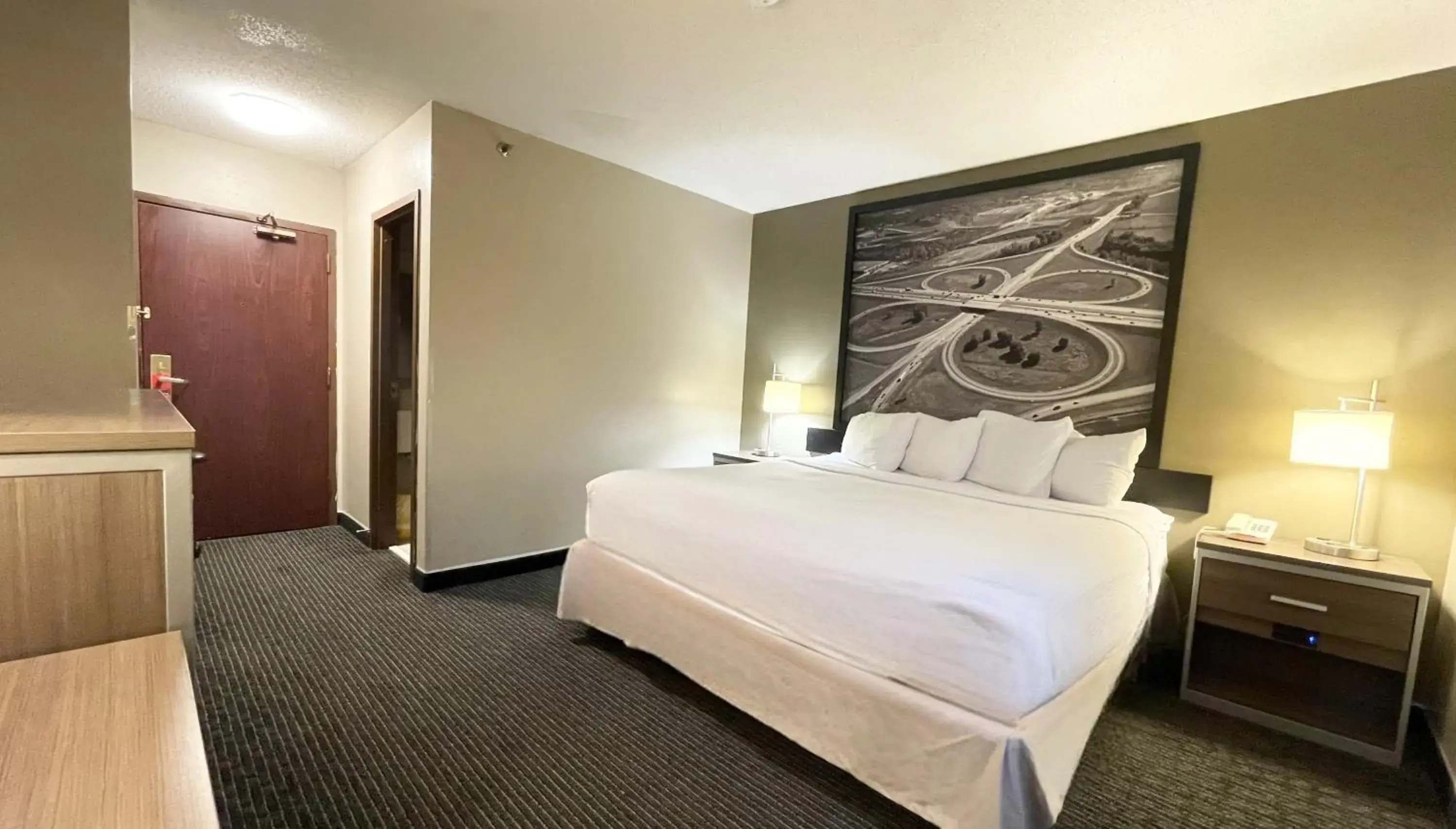 Bed in Super 8 by Wyndham St Charles Bed in Super 8 by Wyndham St Charles