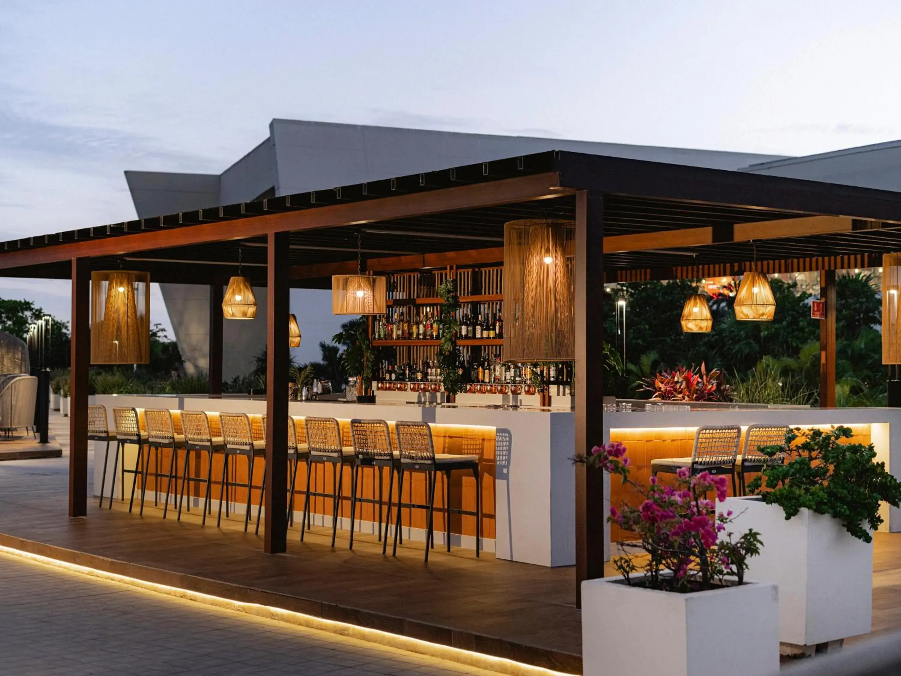 Lounge or bar in Grand Sirenis Riviera Maya Resort & Spa All Inclusive Lounge or bar in Grand Sirenis Riviera Maya Resort & Spa All Inclusive