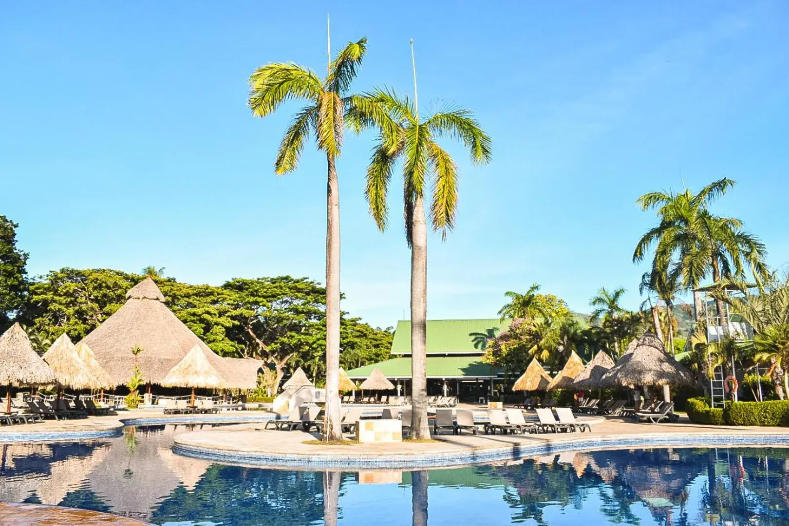 Swimming pool in Barceló Tambor - All Inclusive Swimming pool in Barceló Tambor - All Inclusive