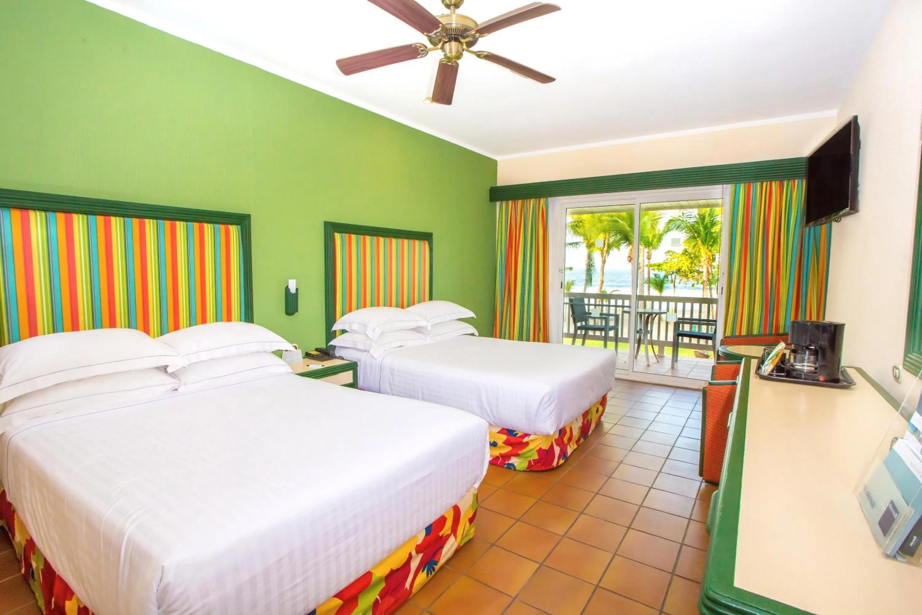 Sea view, Bed in Barceló Tambor - All Inclusive