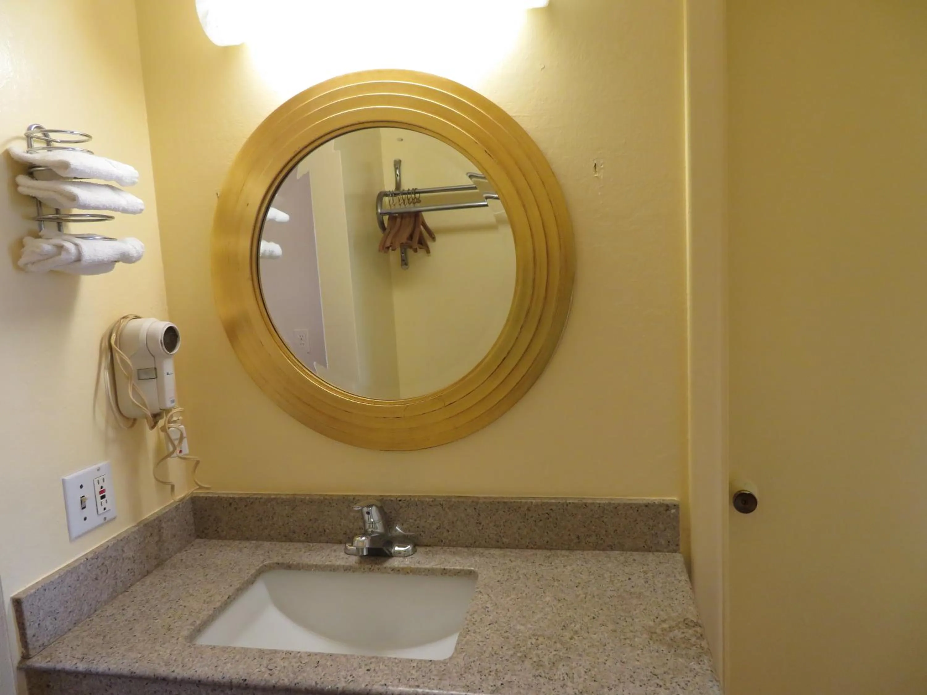 Bathroom in Royal Crest Motel