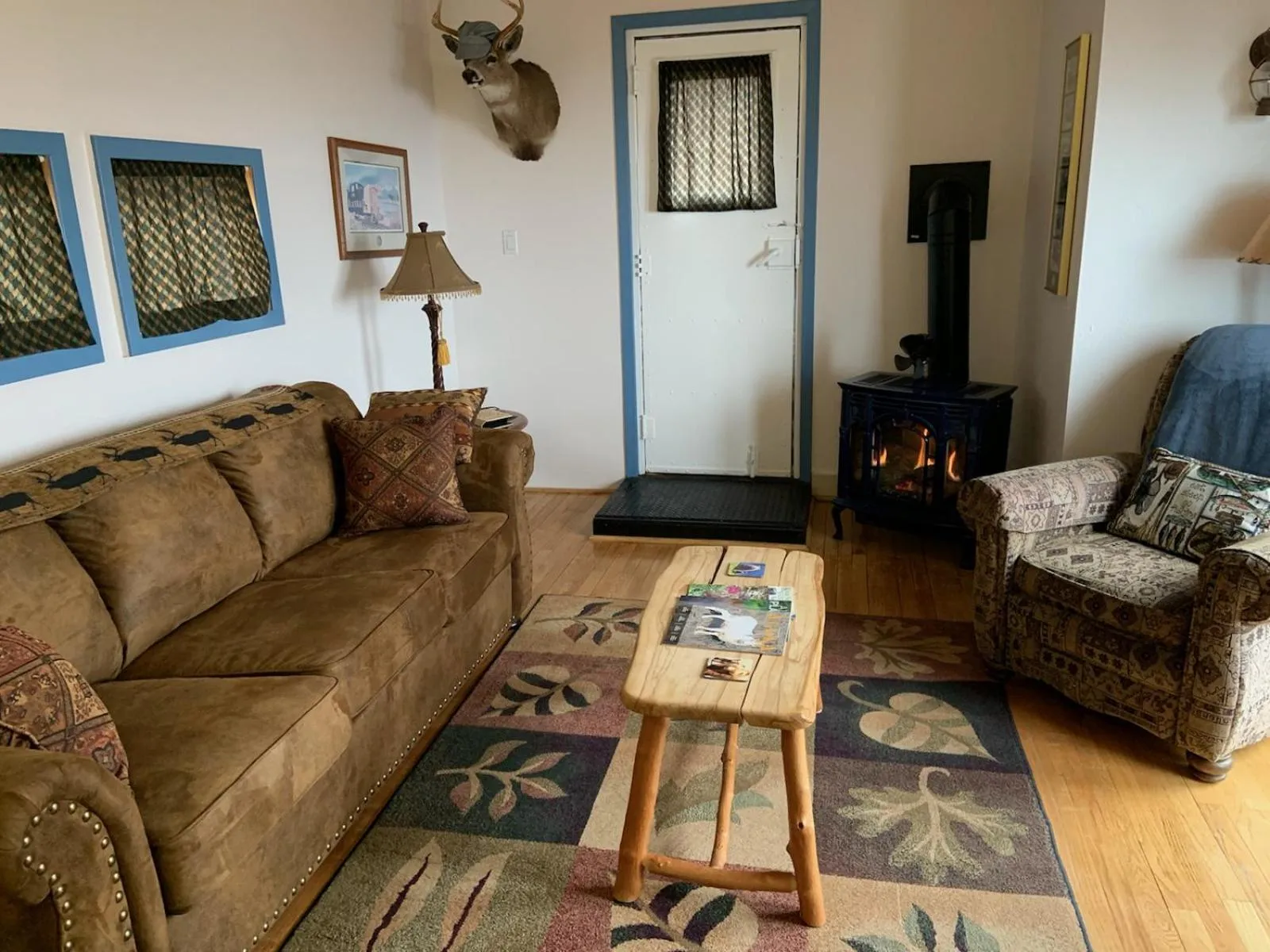 Alaska Adventure Cabins