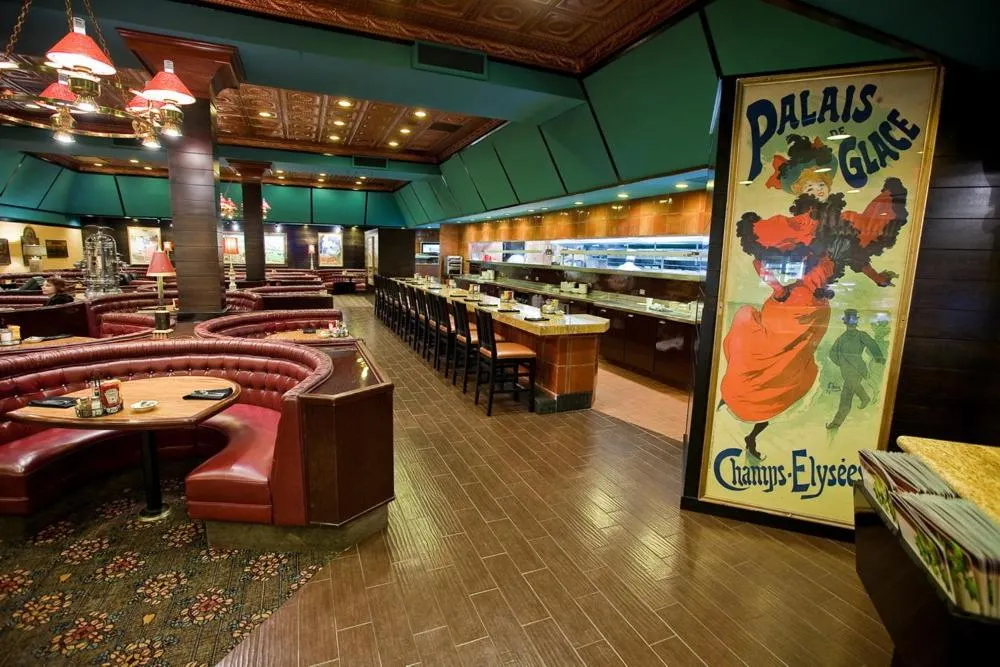 Restaurant/places to eat in Carson Valley Motor Lodge and Suites