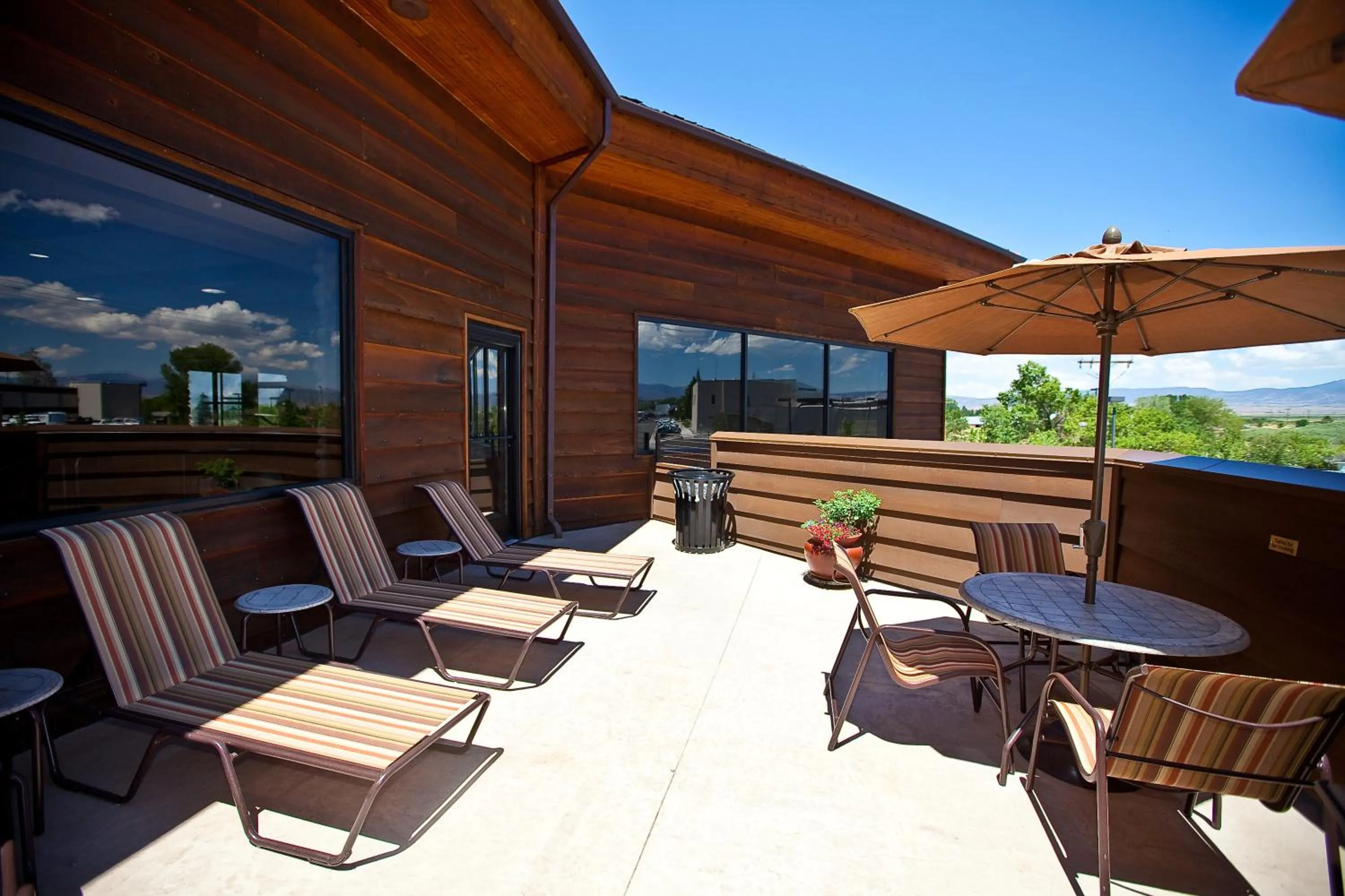 Balcony/Terrace in Carson Valley Motor Lodge and Suites