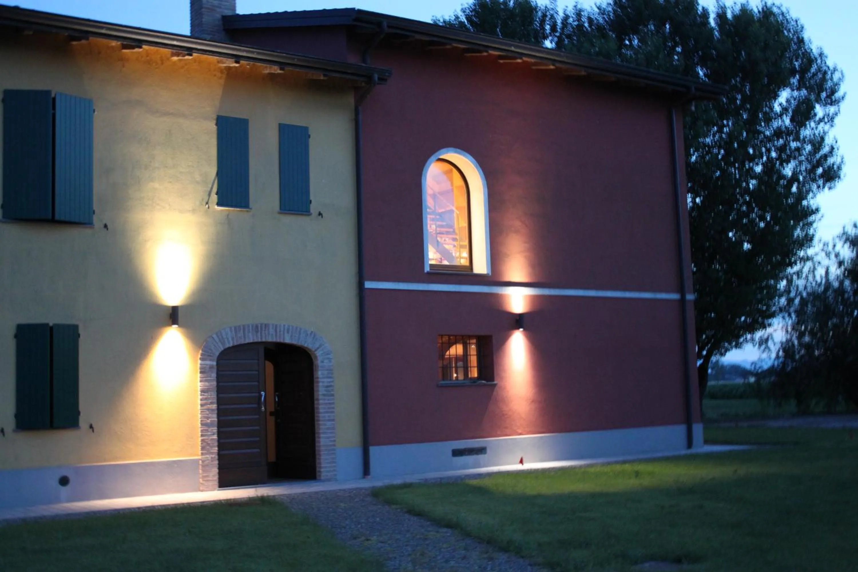 Property building in La casa dei gatti