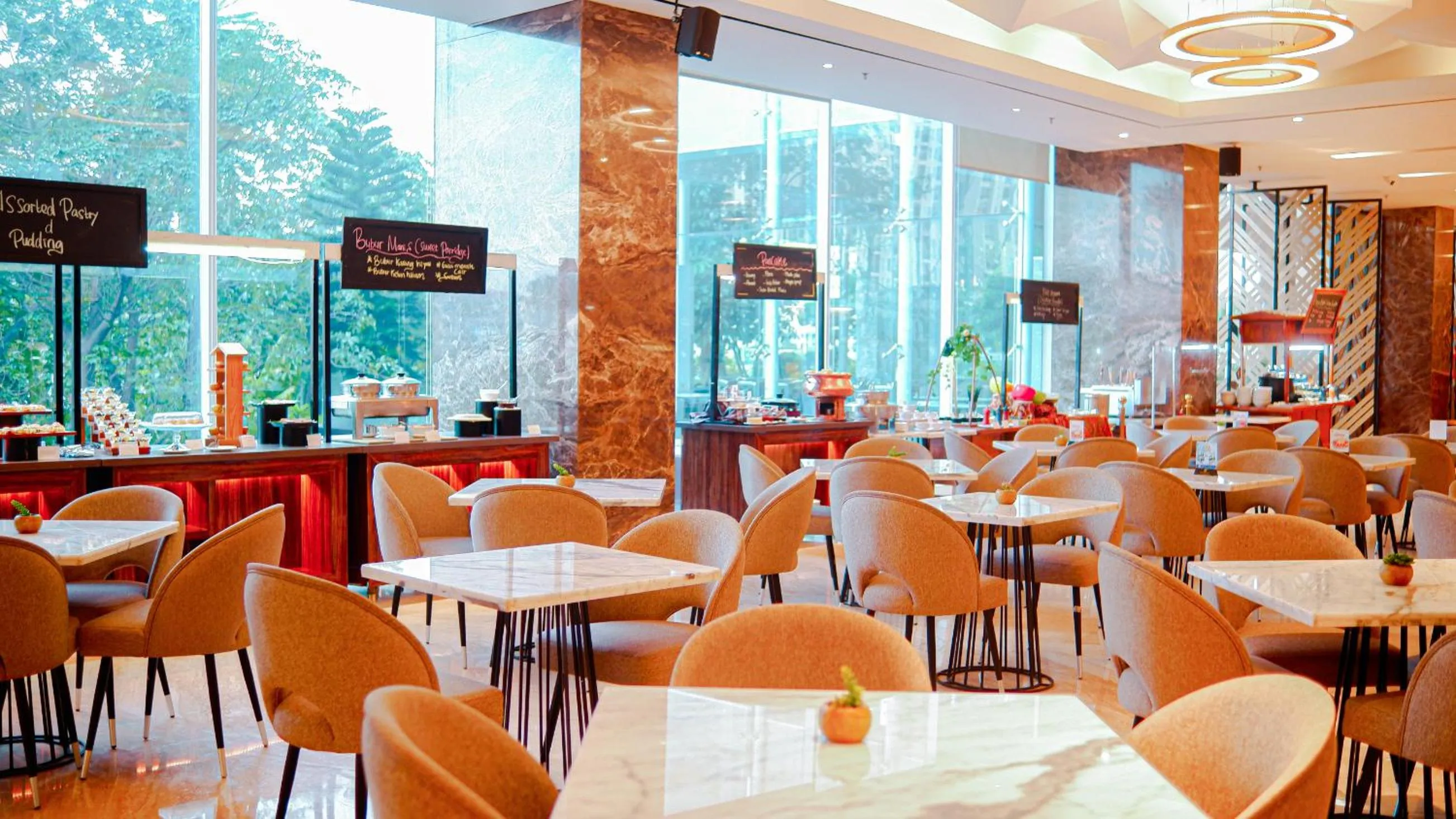 Restaurant/places to eat in Grand Orchardz Hotel Kemayoran Jakarta