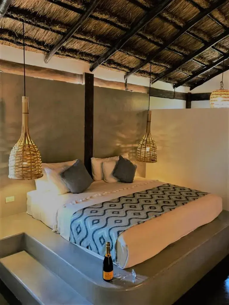 King Room with Spa Bath - single occupancy in Hotel Luna De Plata Mahahual King Room with Spa Bath - single occupancy in Hotel Luna De Plata Mahahual