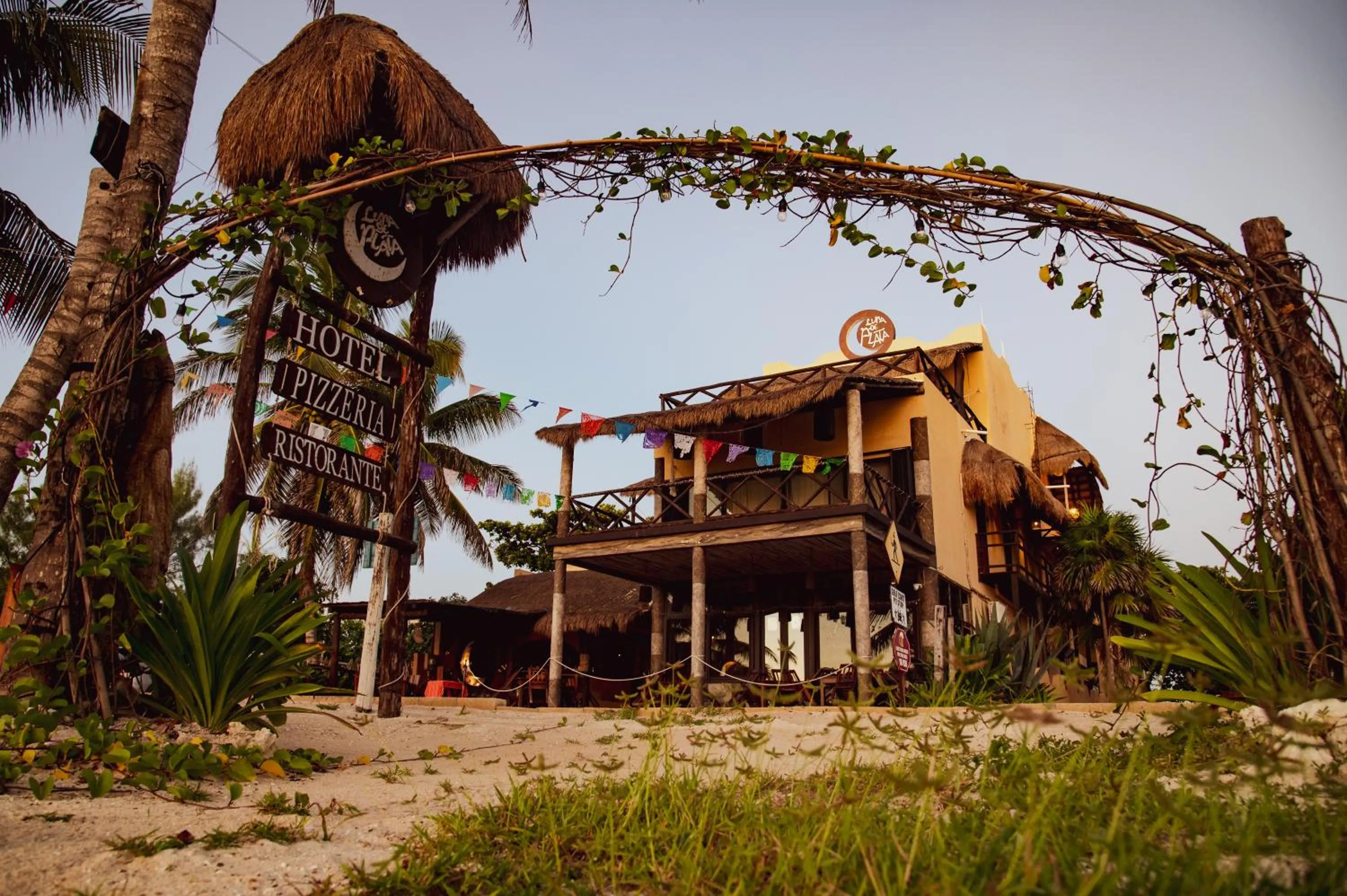 Property building in Hotel Luna De Plata Mahahual