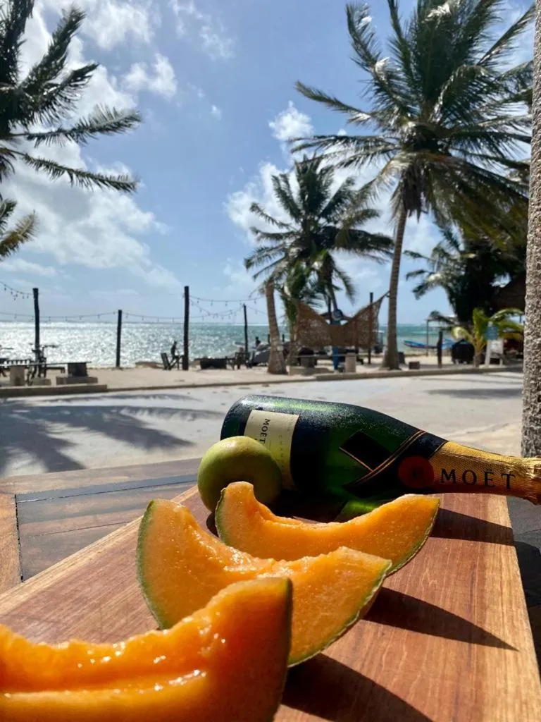 Restaurant/places to eat in Hotel Luna De Plata Mahahual