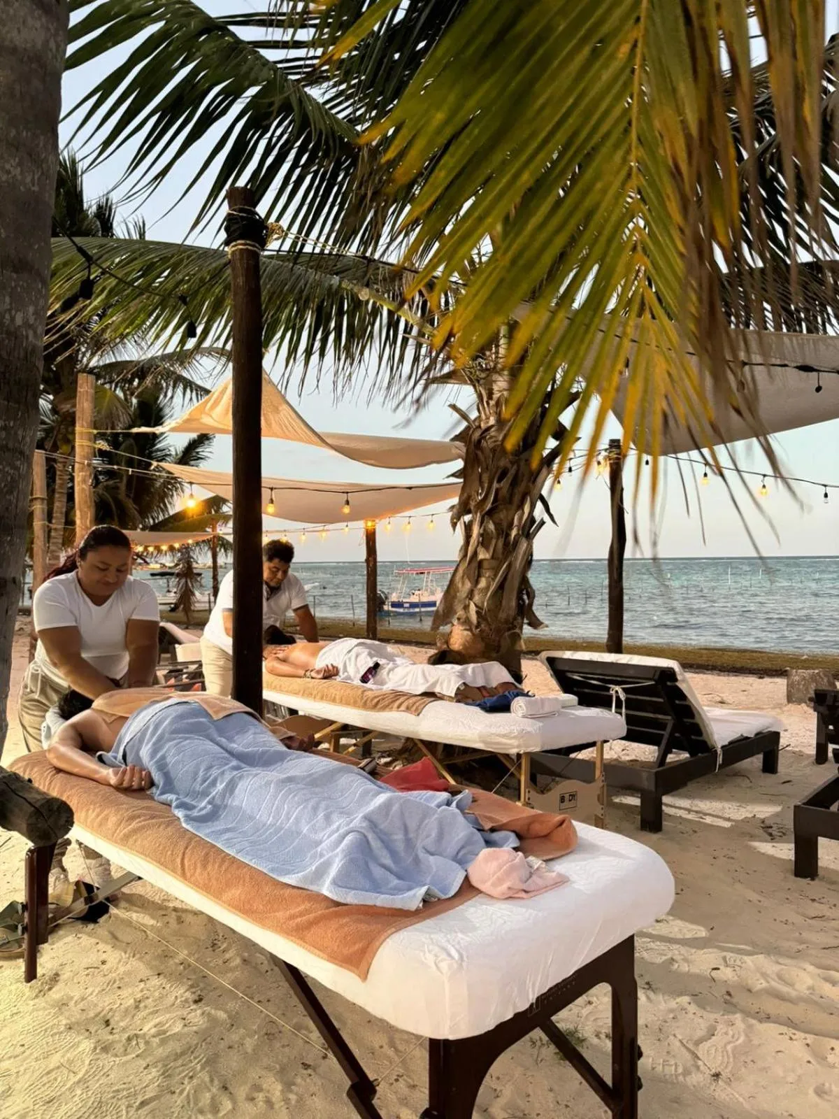 Spa and wellness centre/facilities in Hotel Luna De Plata Mahahual