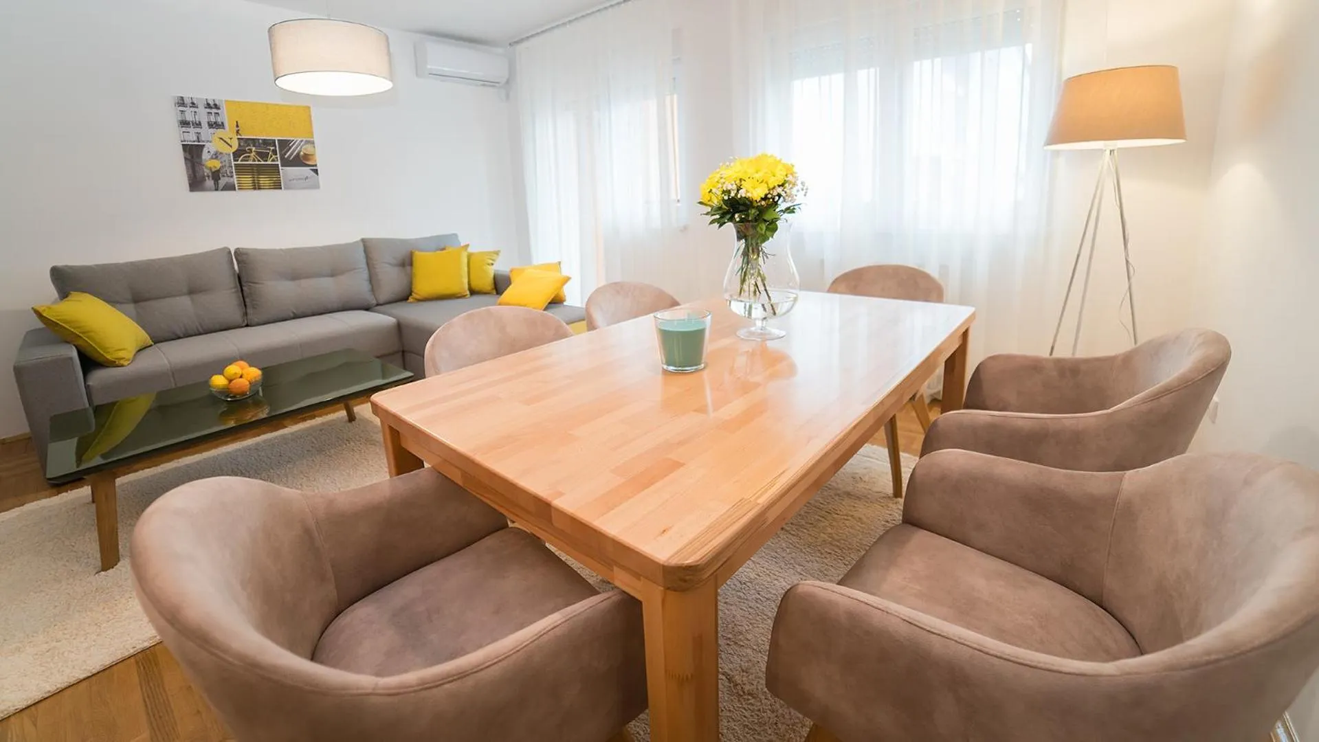 Living room in Novel Inn